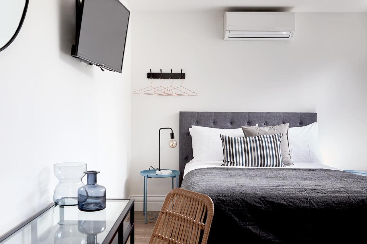 Richmond By Short & Long Apartment