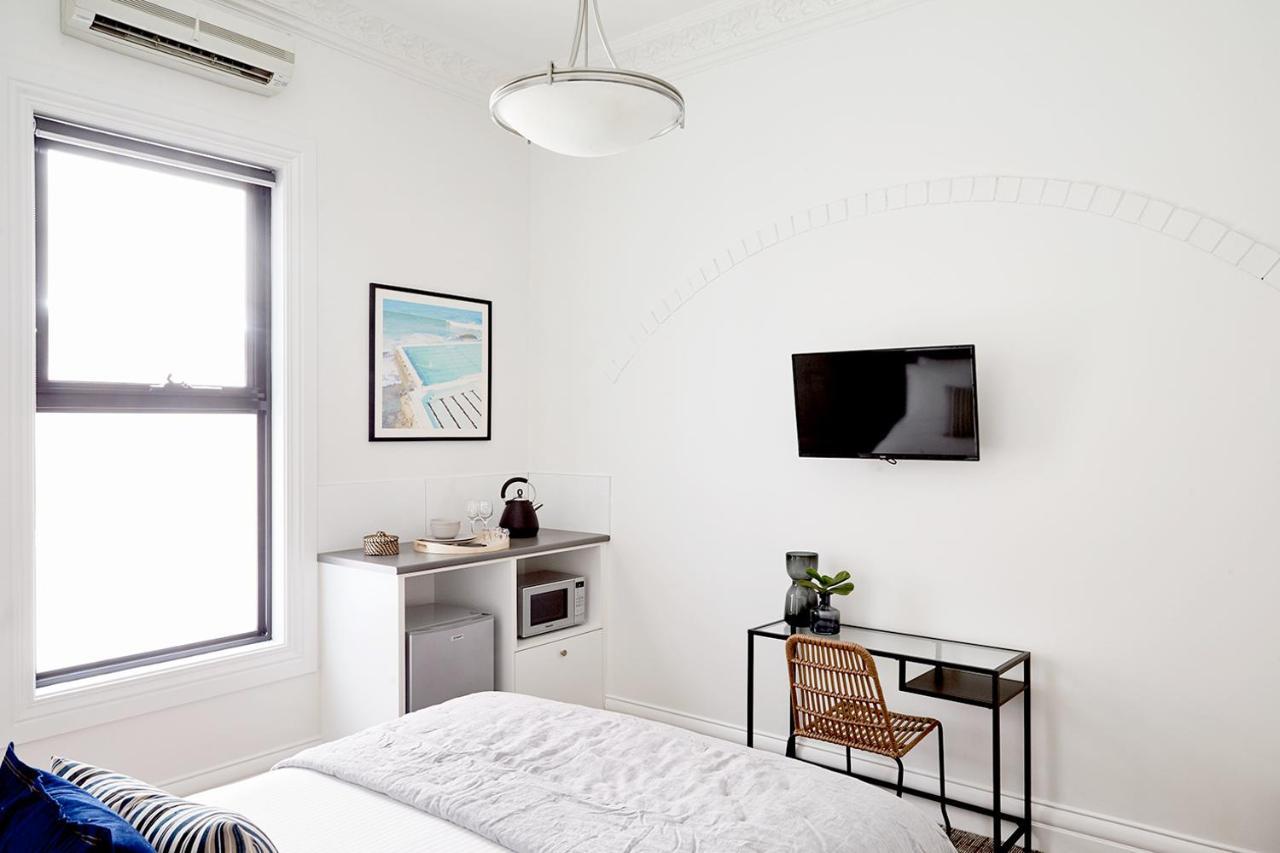 Apartment Richmond By Short & Long