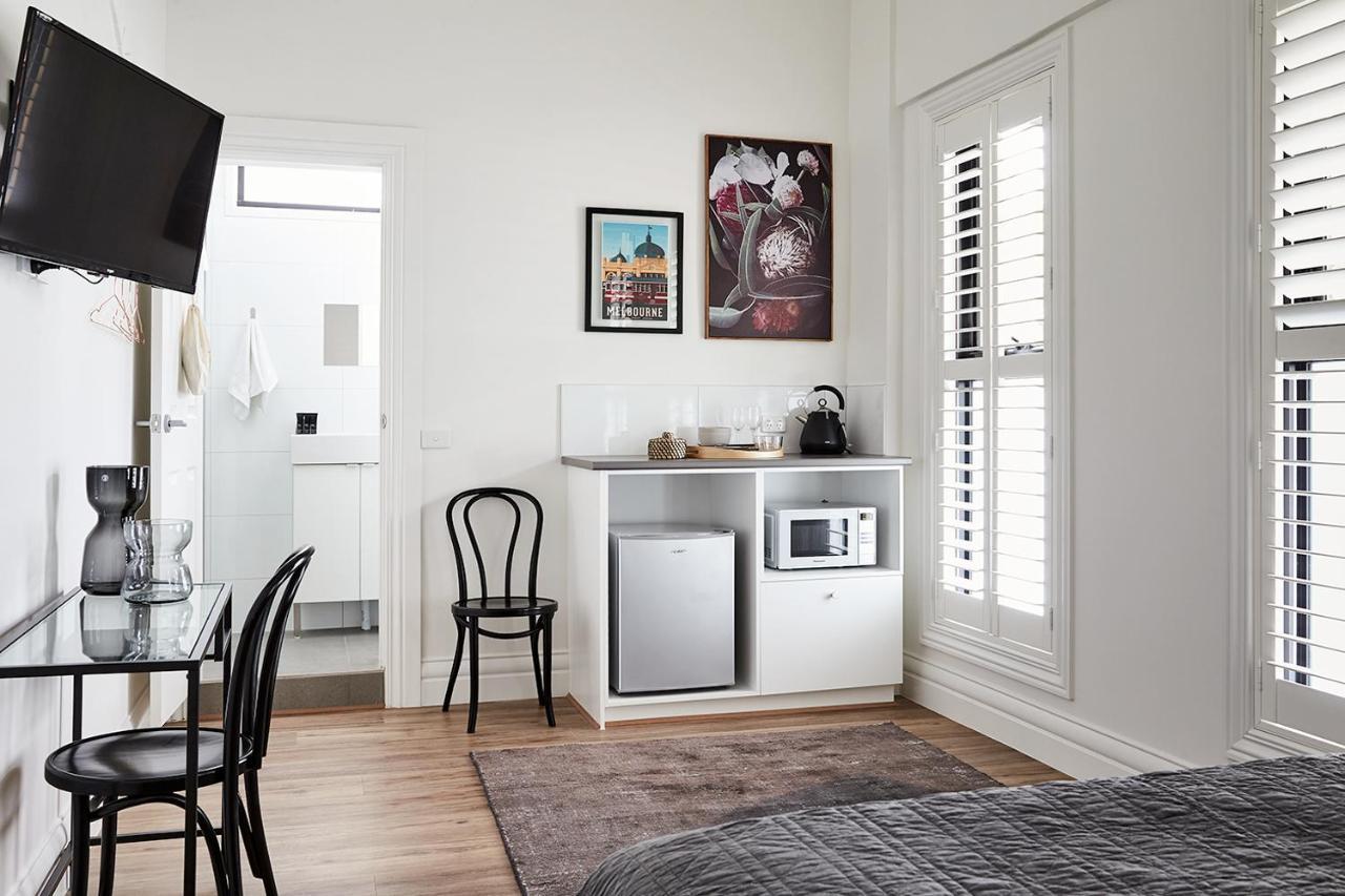 Apartment Richmond By Short & Long