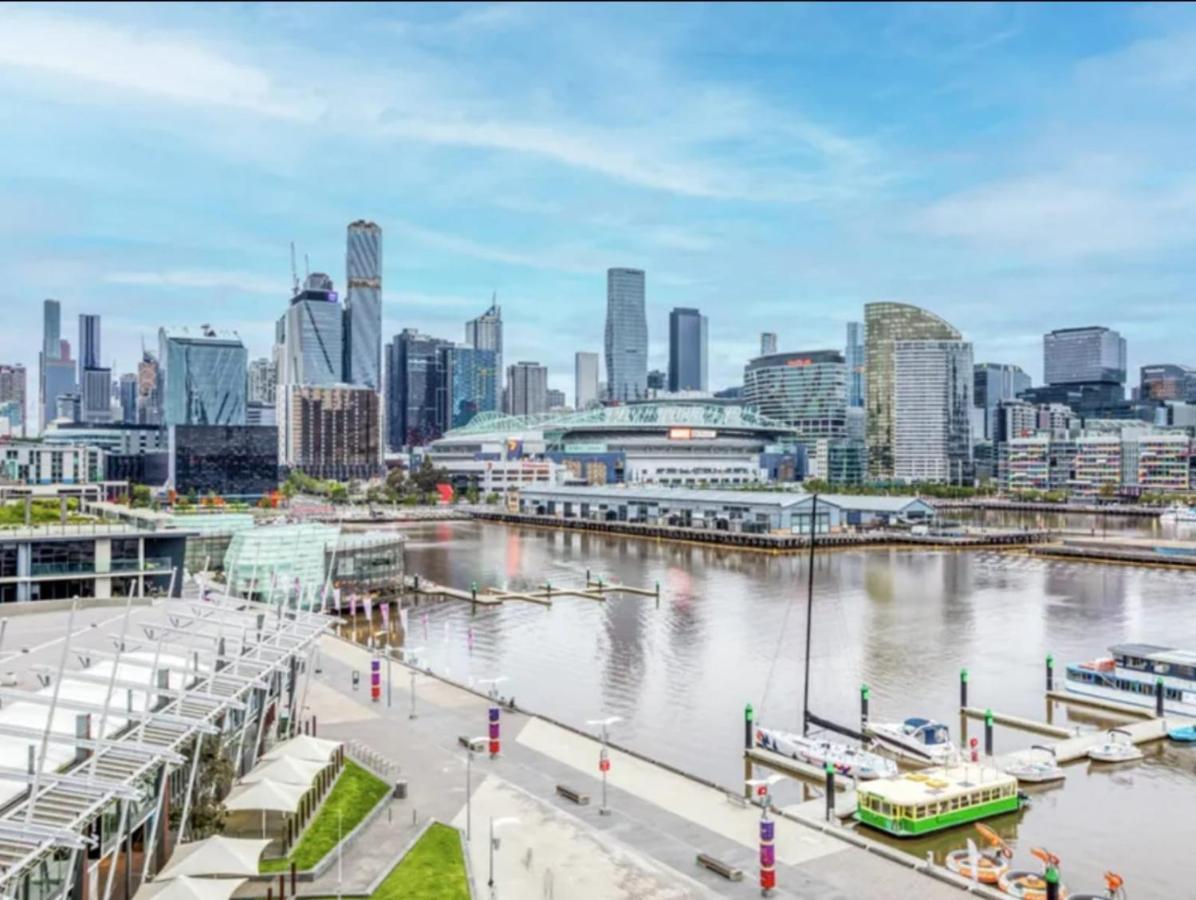 Apartment Lovely Waterfront With Swimming Pool And Gym In The Heart Of Docklands *
