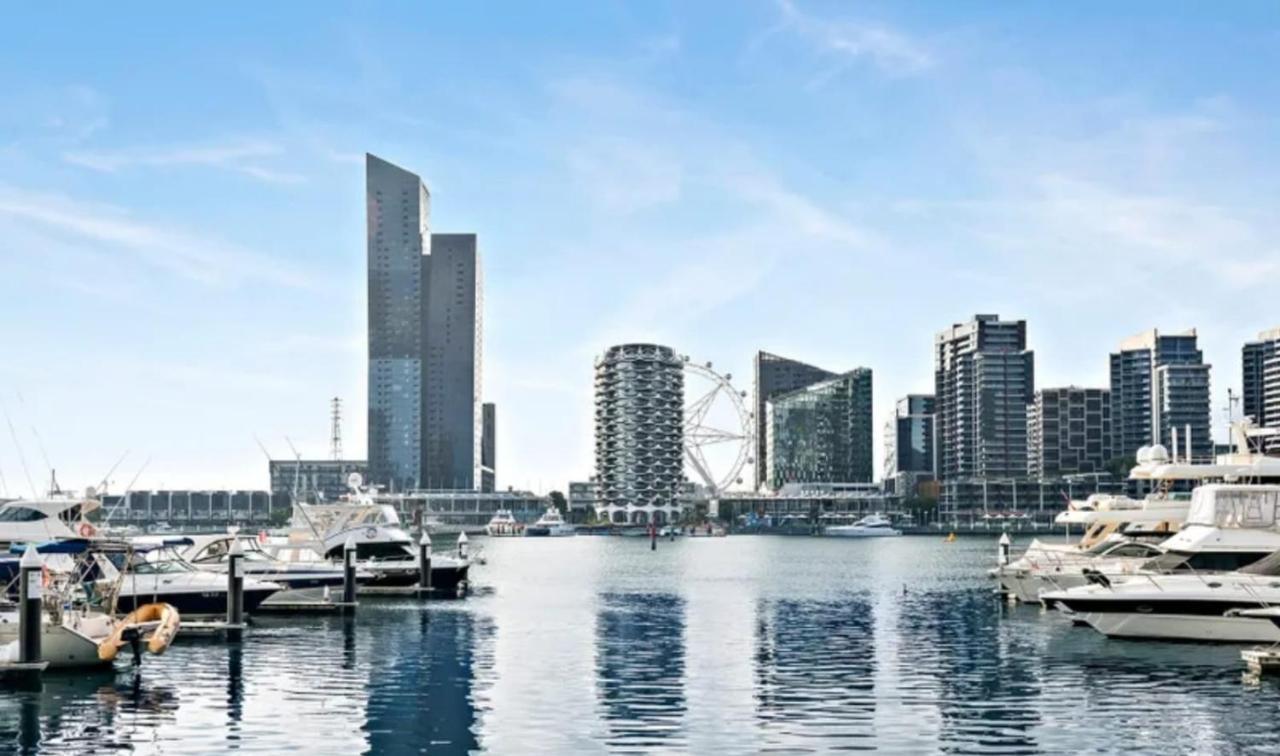 Apartment Lovely Waterfront With Swimming Pool And Gym In The Heart Of Docklands