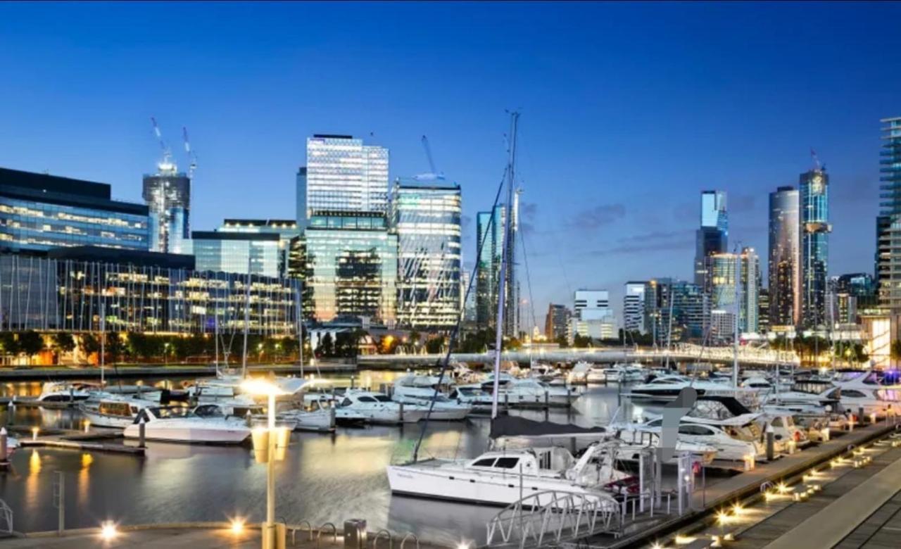 Apartment Lovely Waterfront With Swimming Pool And Gym In The Heart Of Docklands *