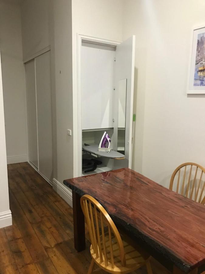 Flinders Lane Aparthotel 4*