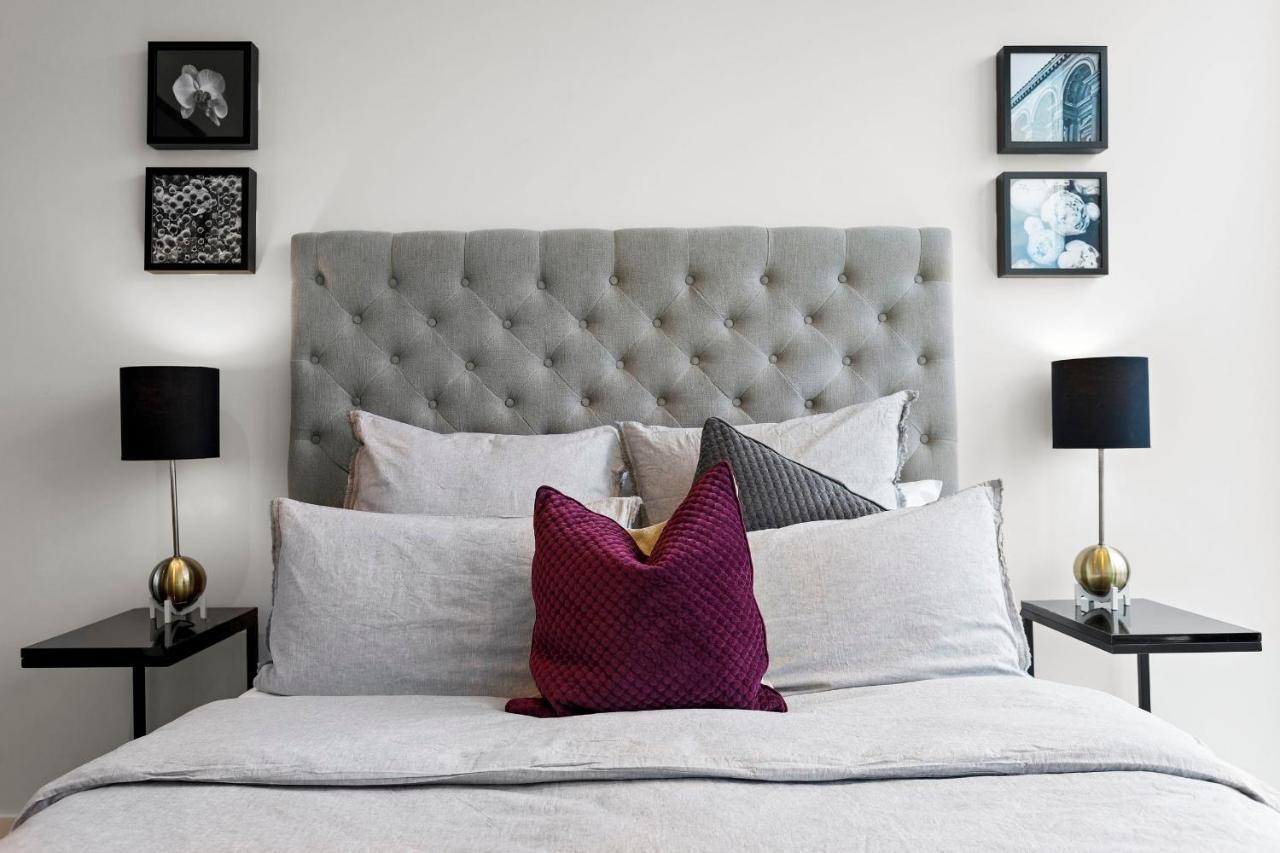 Luxuria - Collins House Apartment Melbourne