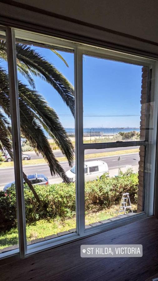 Beach Front Beauty * Melbourne