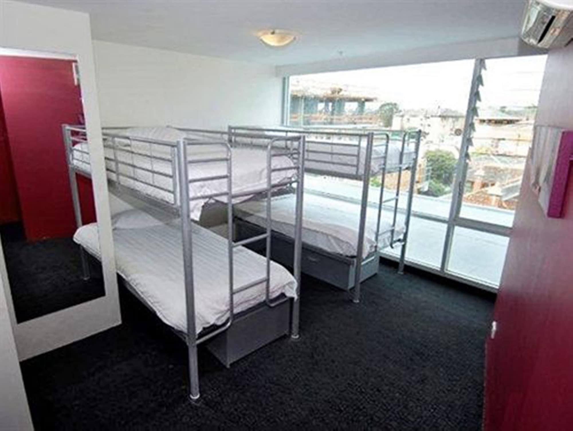 Nomads St Kilda * Melbourne