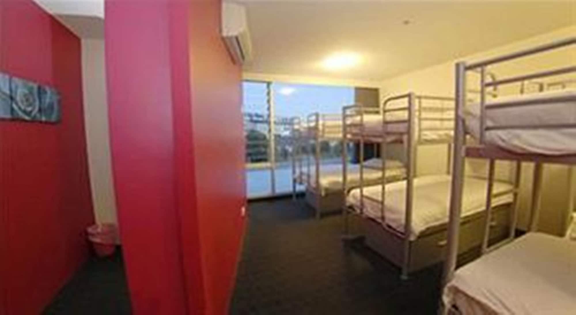 Hostel Nomads St Kilda *