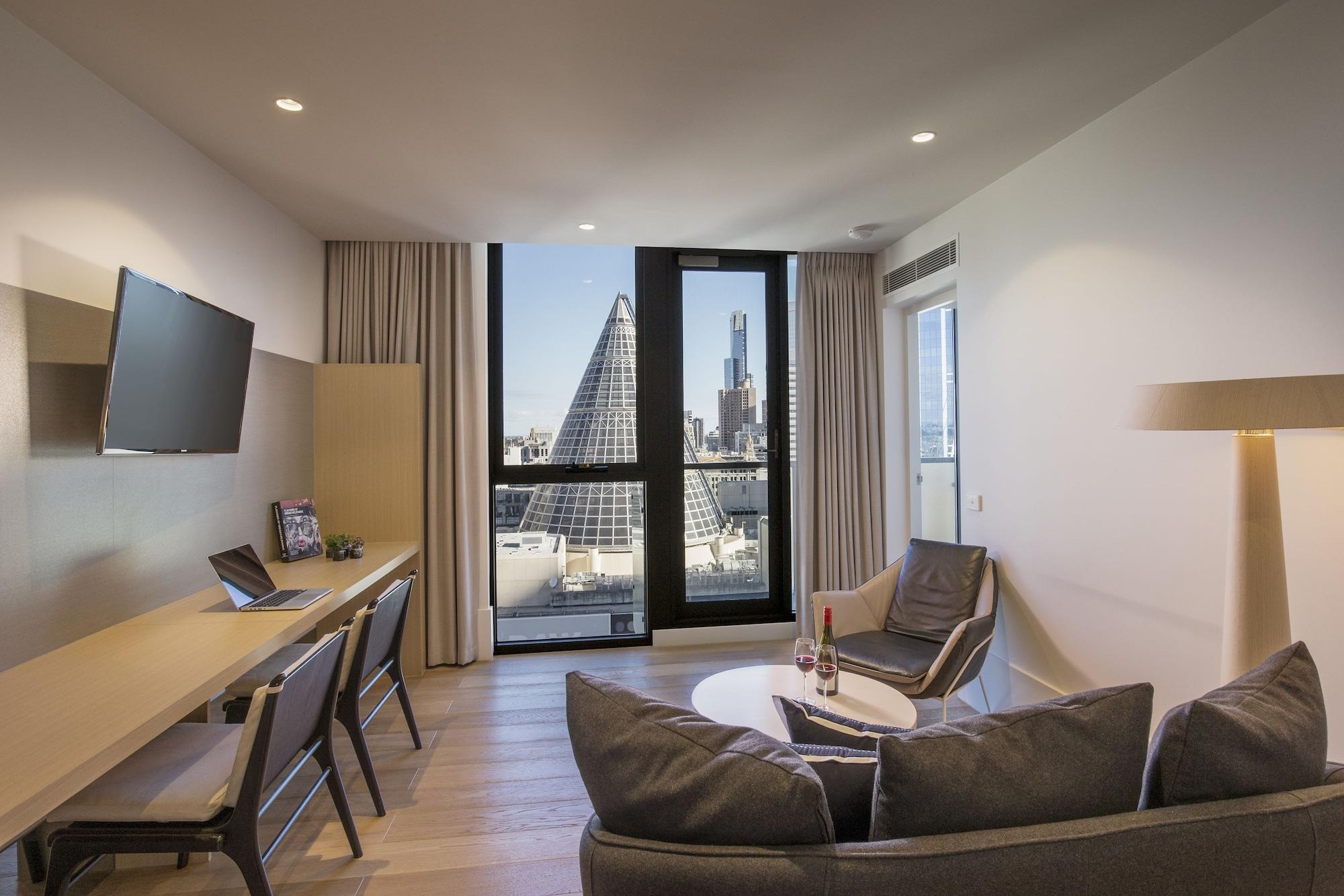 Brady Hotel 4*