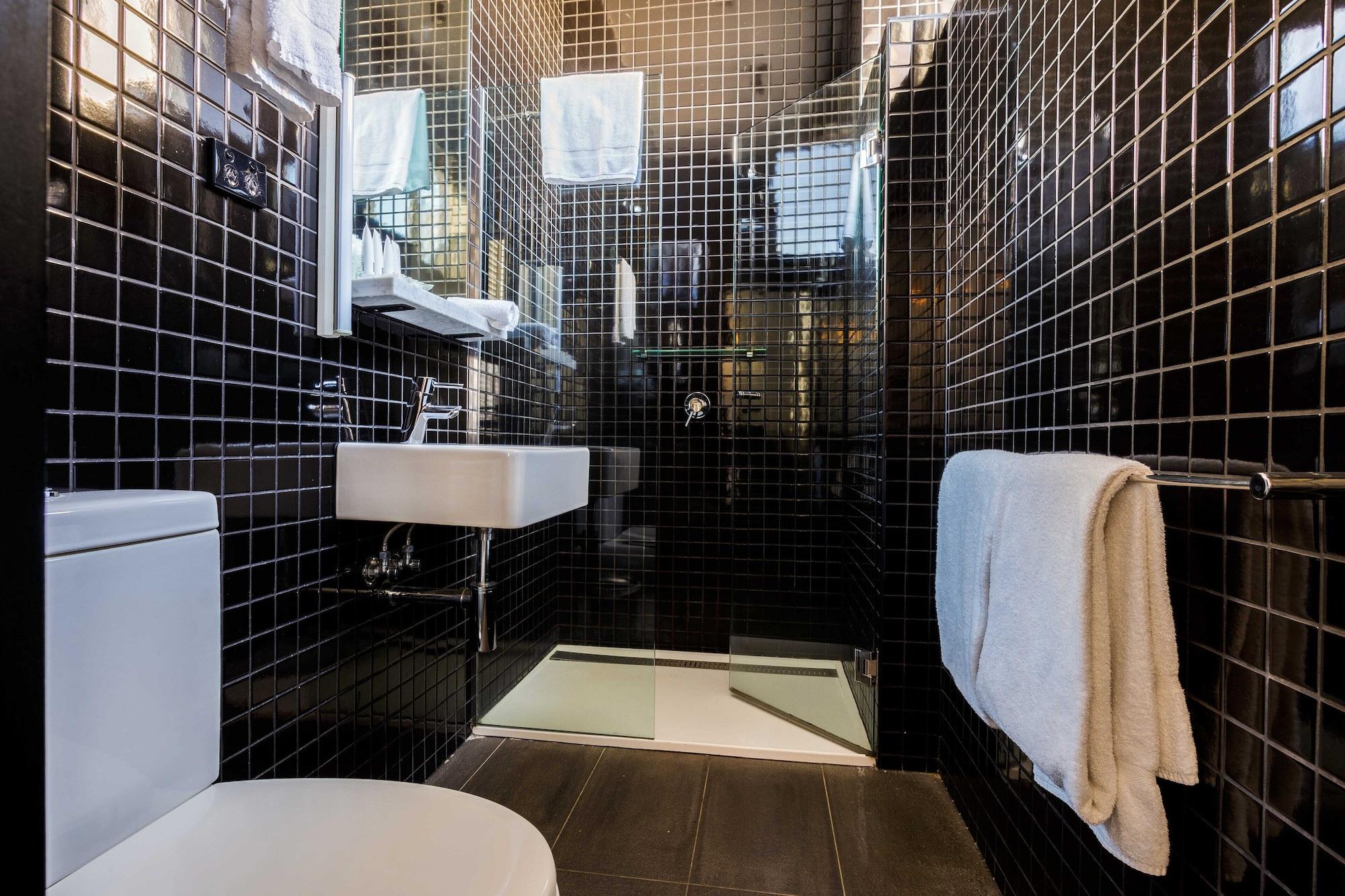 Middle Park Hotel 4*