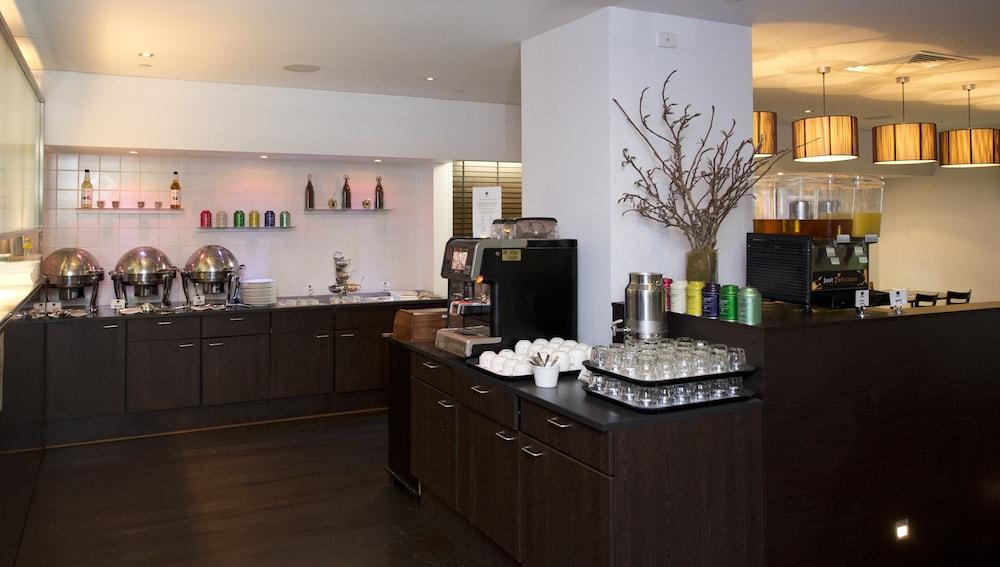 Park Regis Griffin Aparthotel 4*