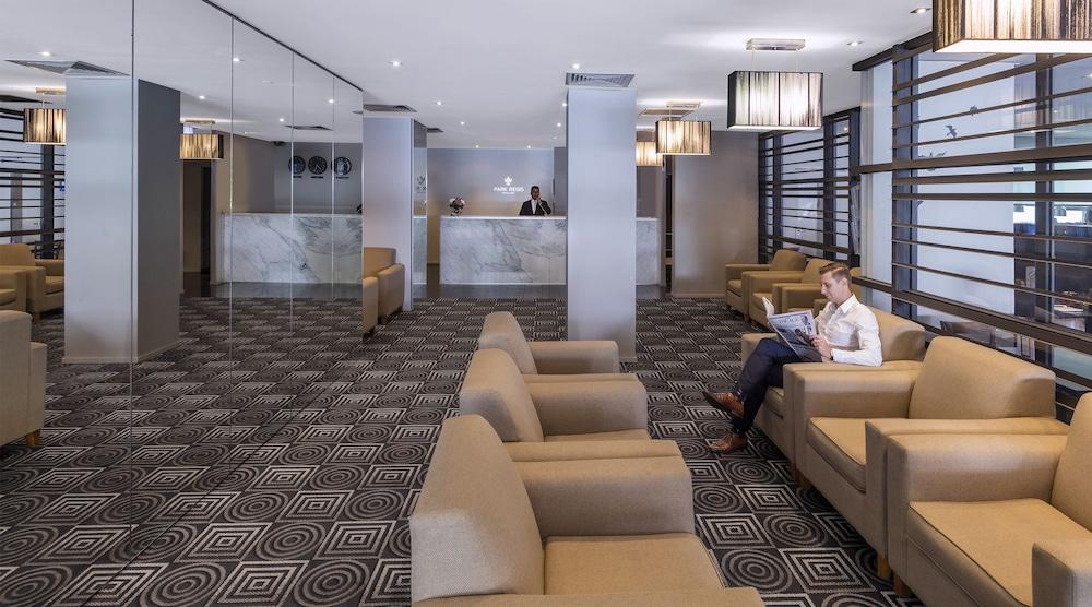 Park Regis Griffin Aparthotel