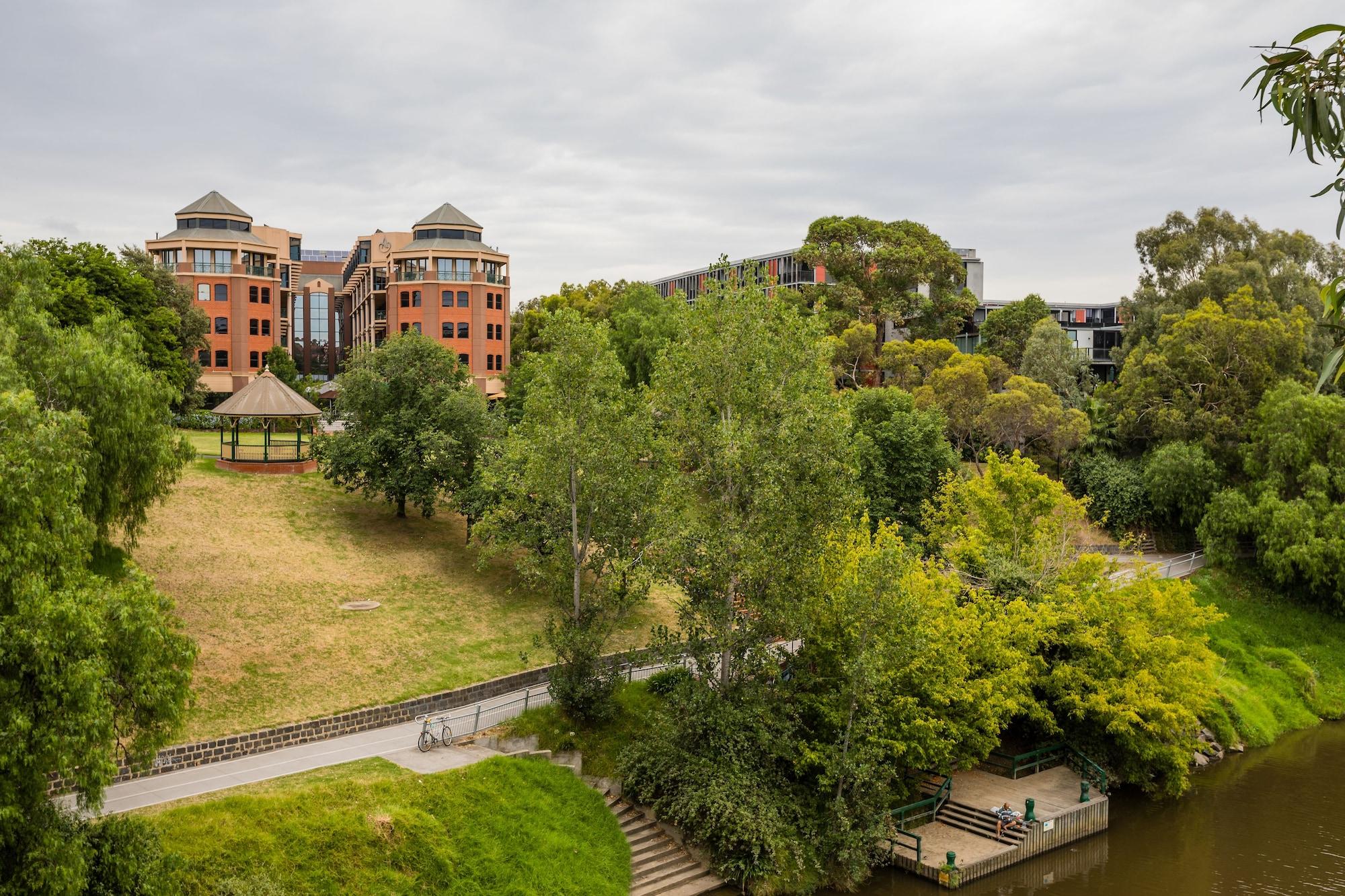 Amora Riverwalk Hotel Melbourne