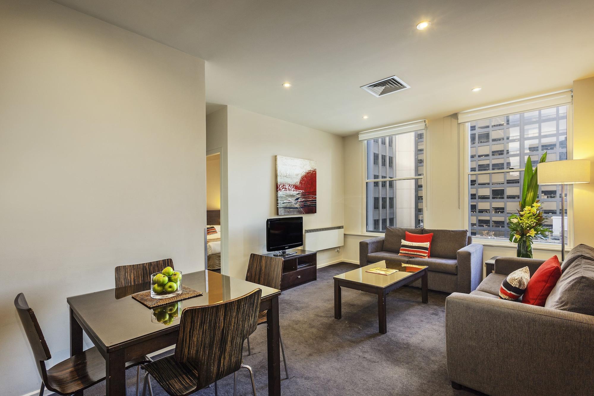Quest On William Aparthotel