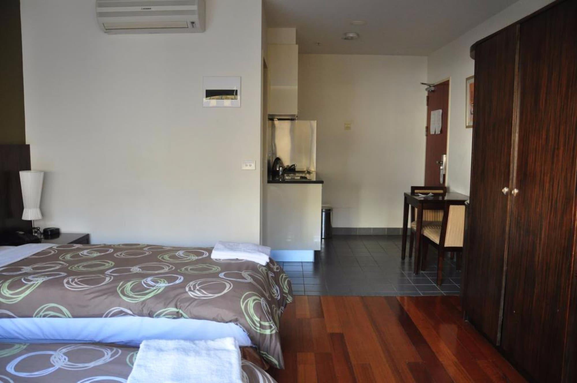 Aparthotel Yti Garden 3*