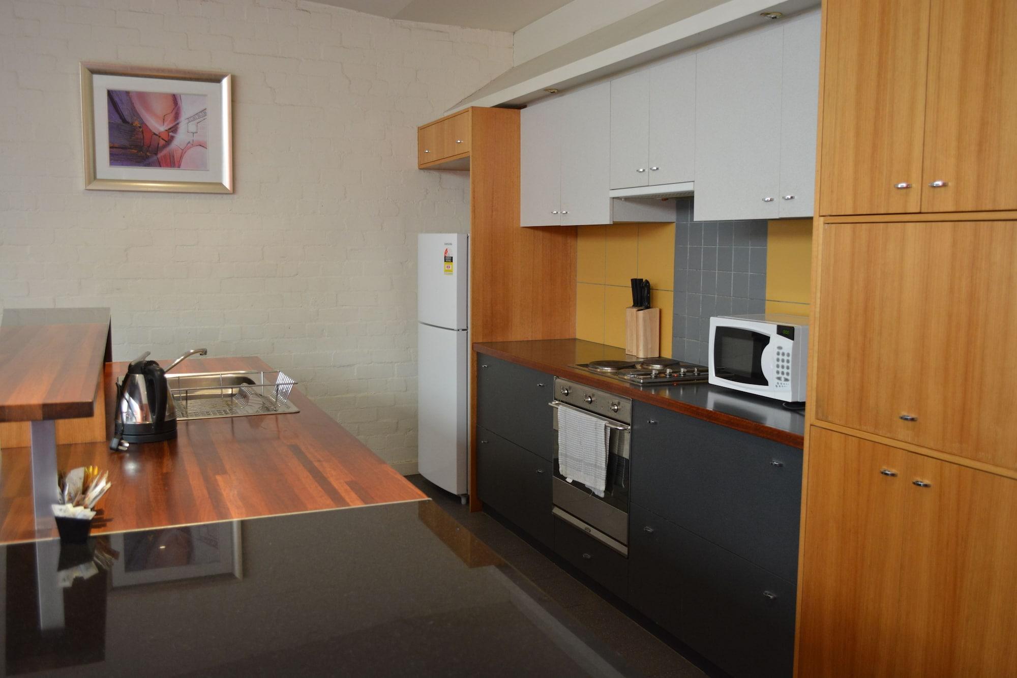 Yti Garden Aparthotel 3*