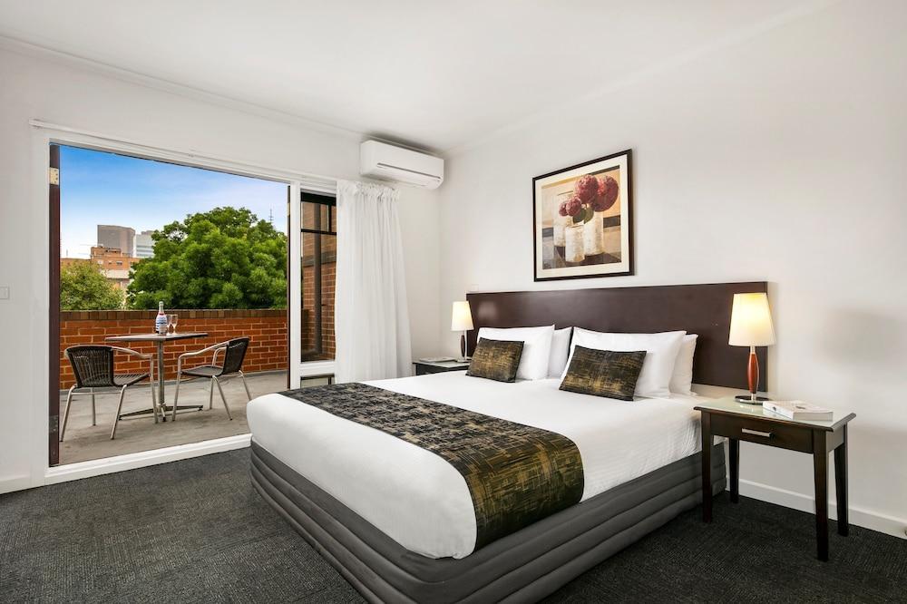 Comfort Royal Gardens 4* Melbourne