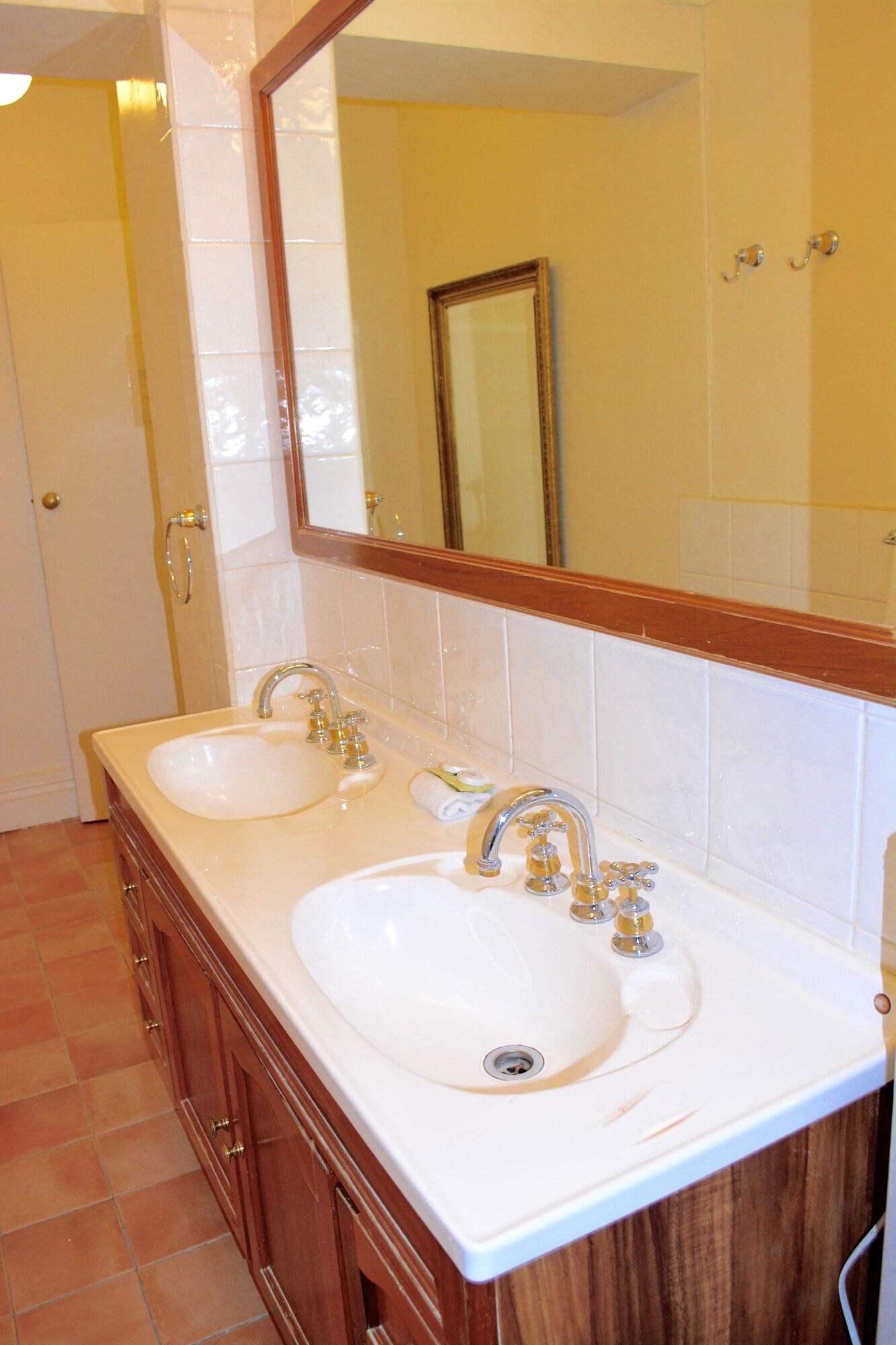 Magnolia Court Boutique 3*