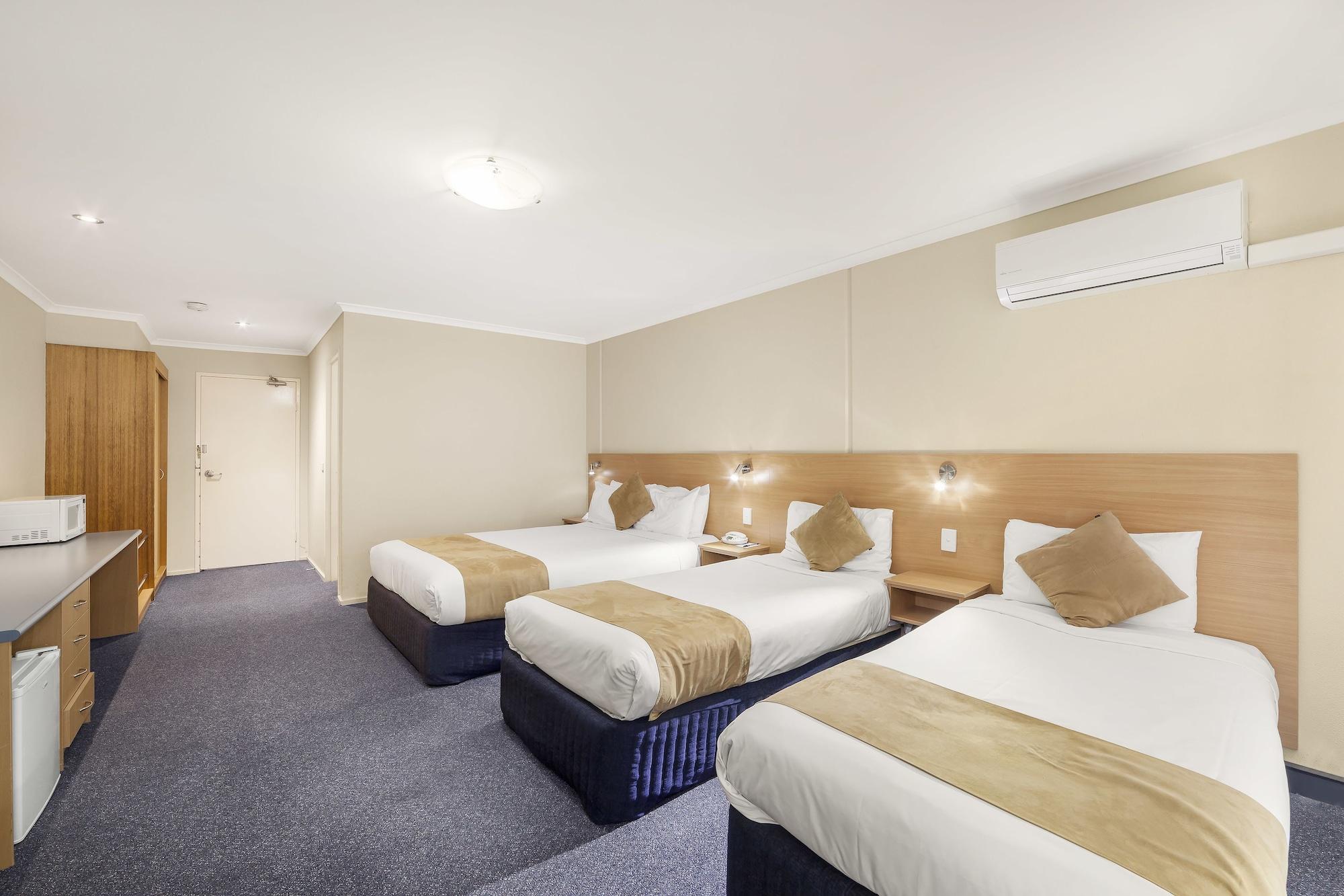 Ciloms Airport Motel