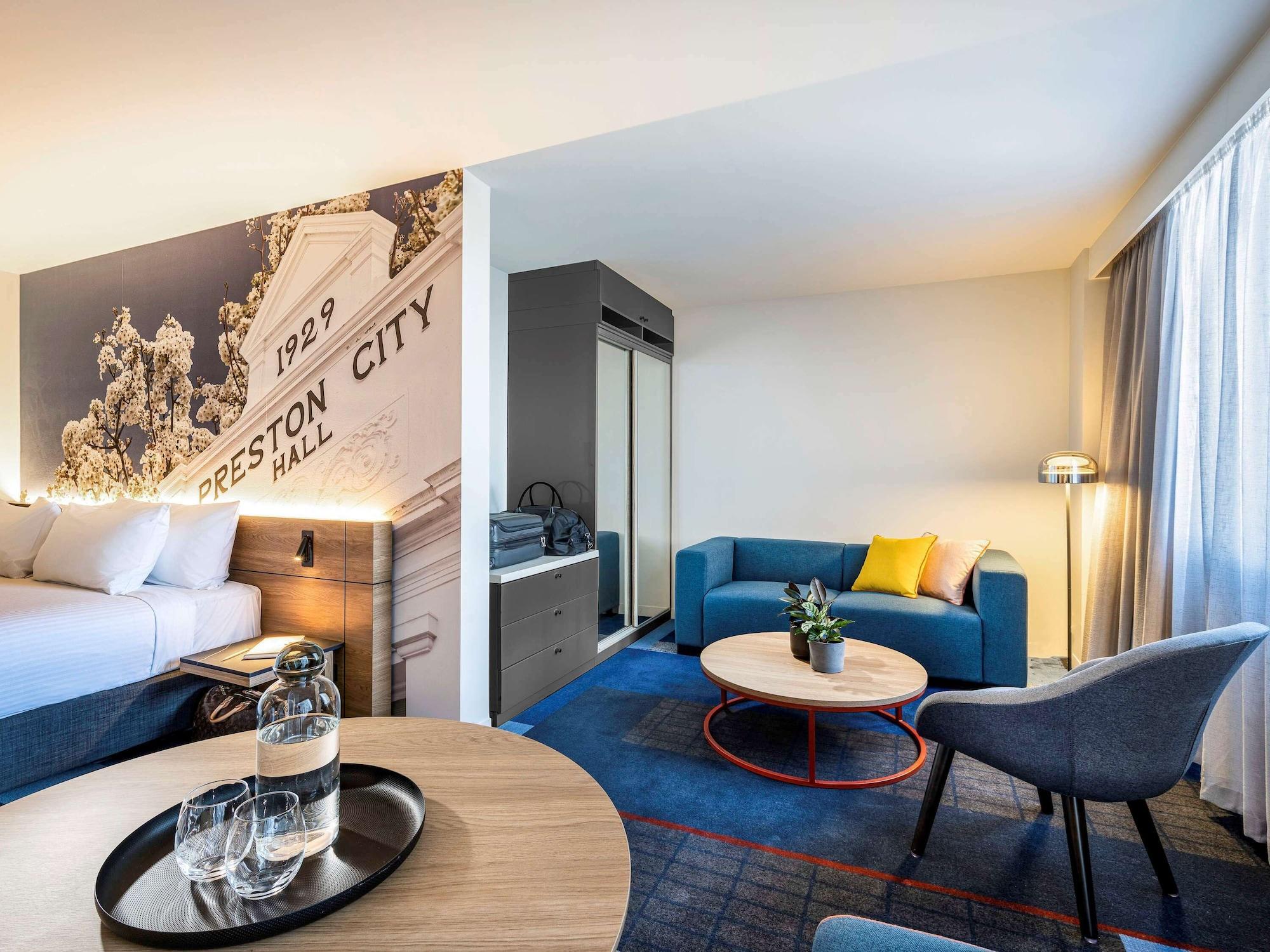 Novotel Preston 4*