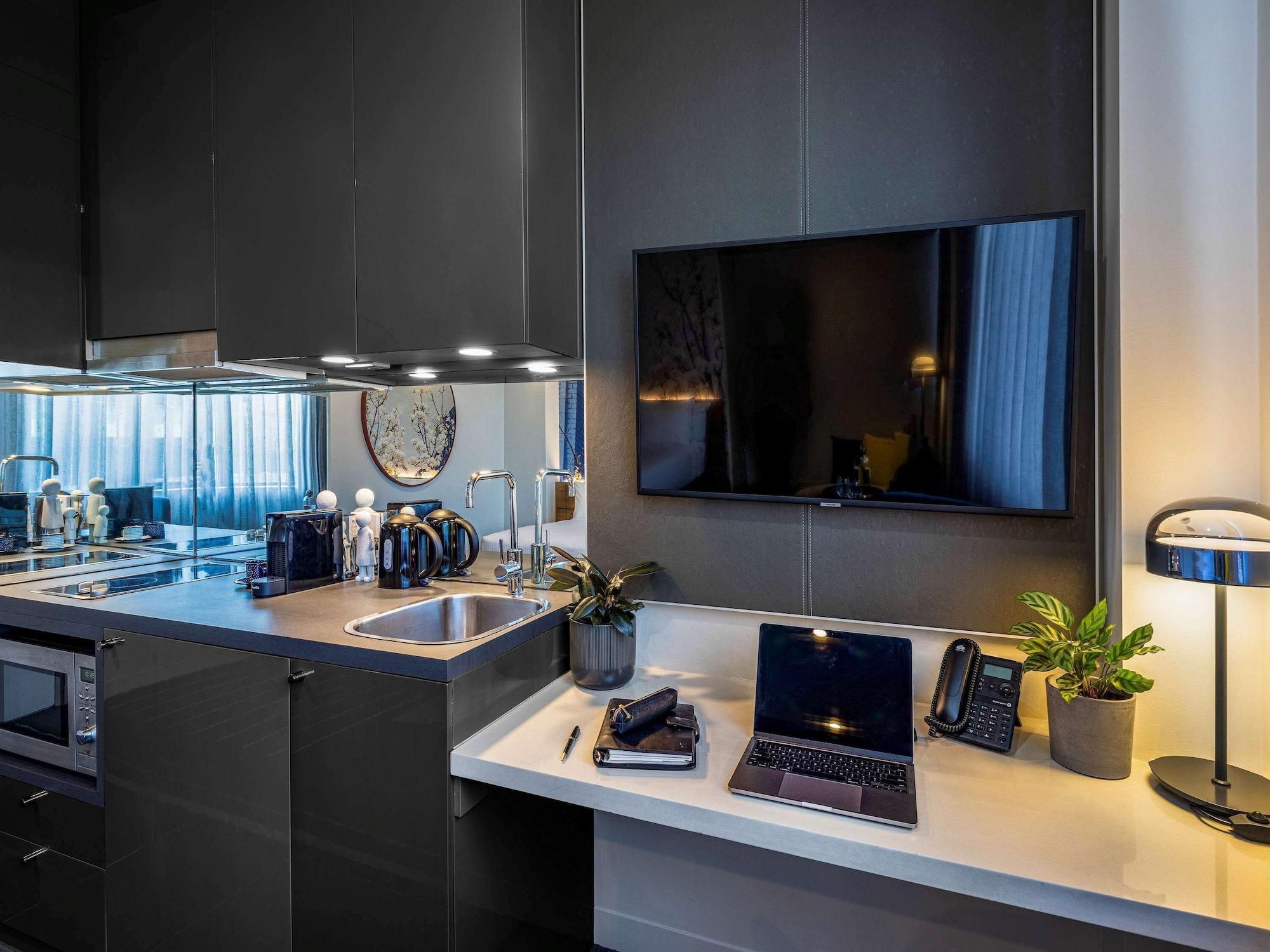 Novotel Preston 4*