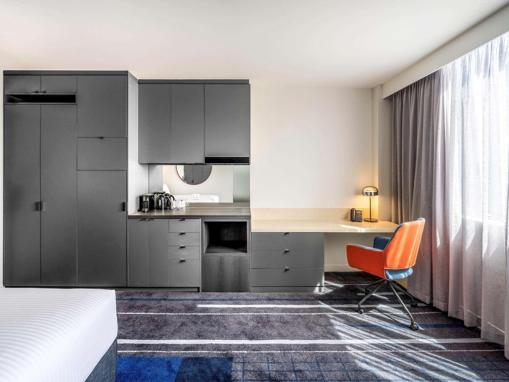 Novotel Preston Aparthotel 4*