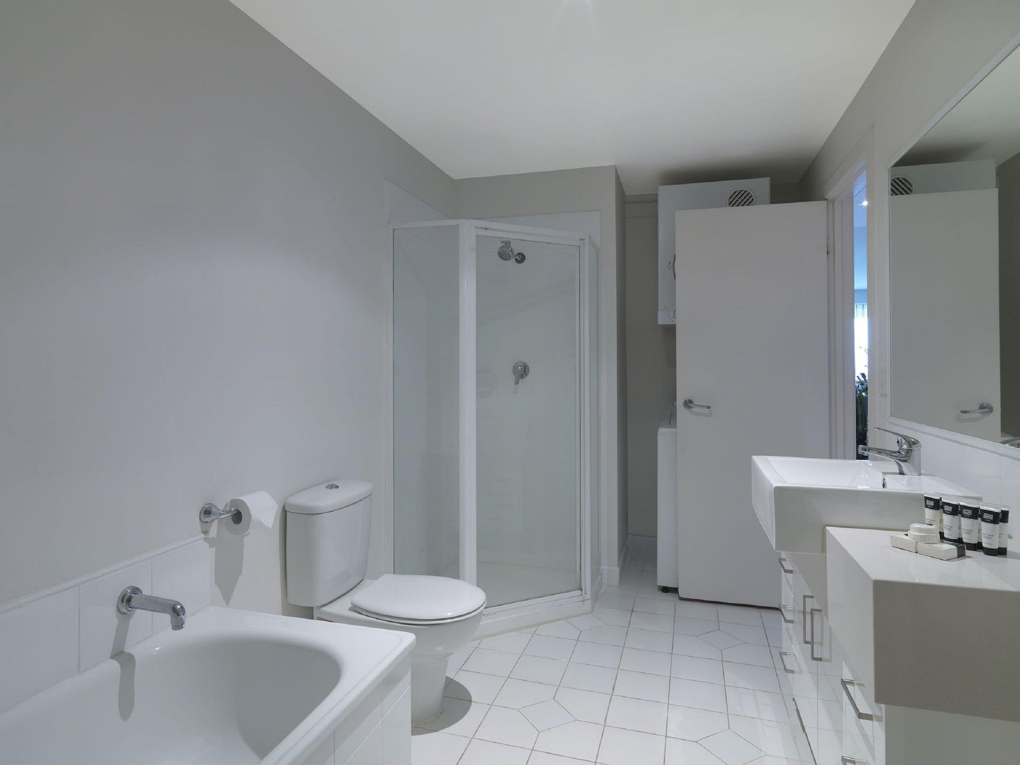 Adina St Kilda Aparthotel