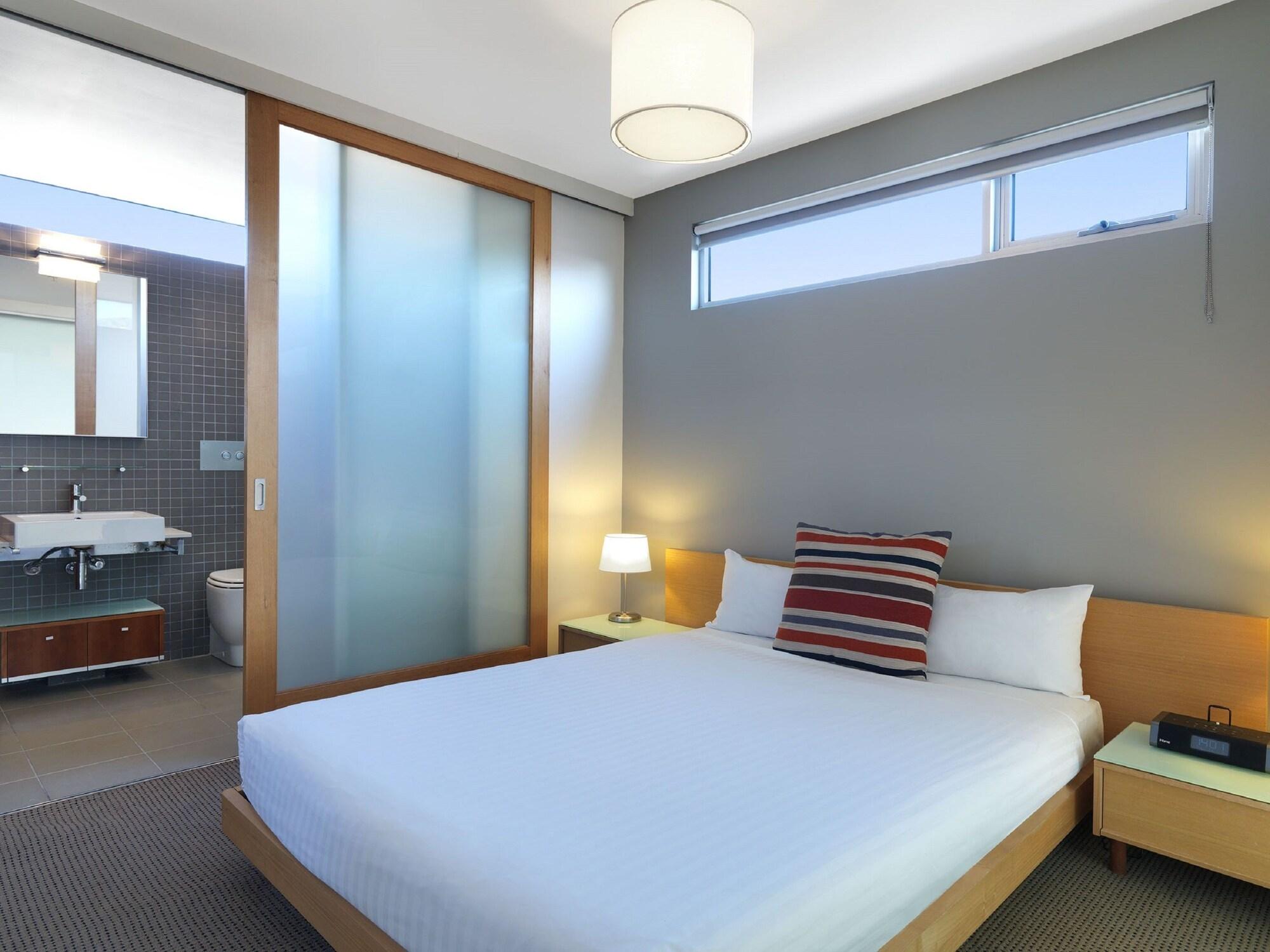 Adina St Kilda Aparthotel