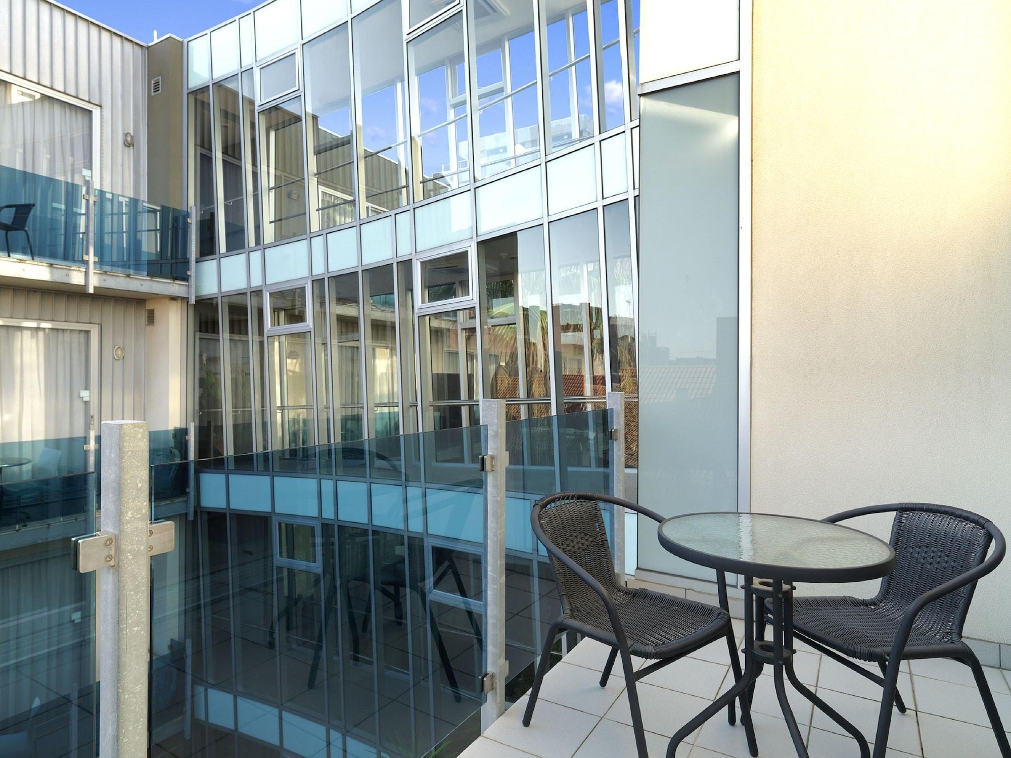 Adina St Kilda 4*