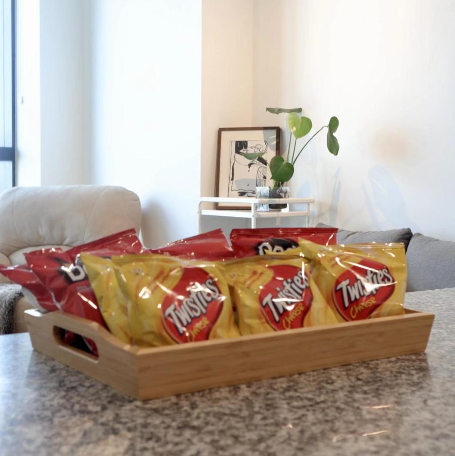 Spacious Lv66 Paramount Skyview Swanston Central Cbd Melbourne