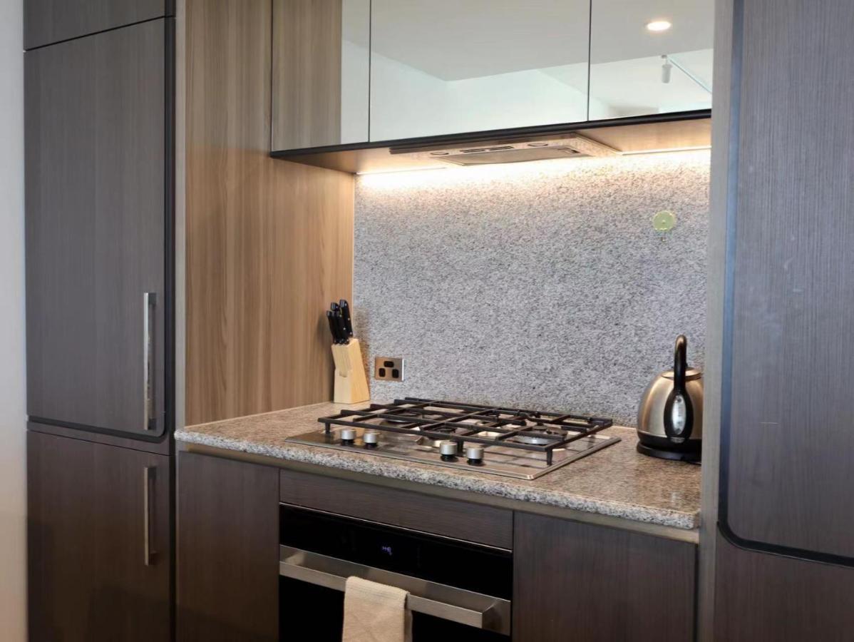 Spacious Lv66 Paramount Skyview Swanston Central Cbd * Melbourne