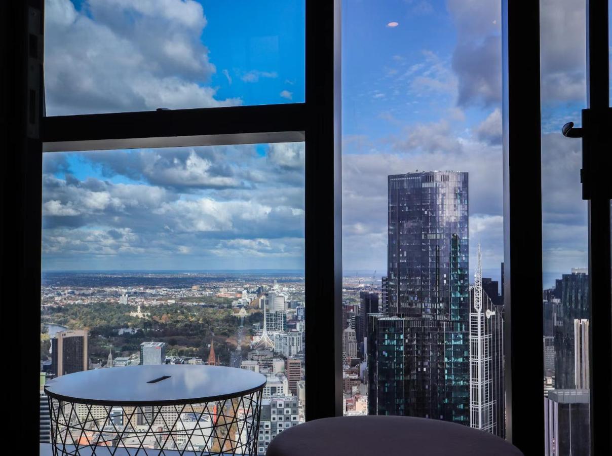 Apartment Spacious Lv66 Paramount Skyview Swanston Central Cbd *