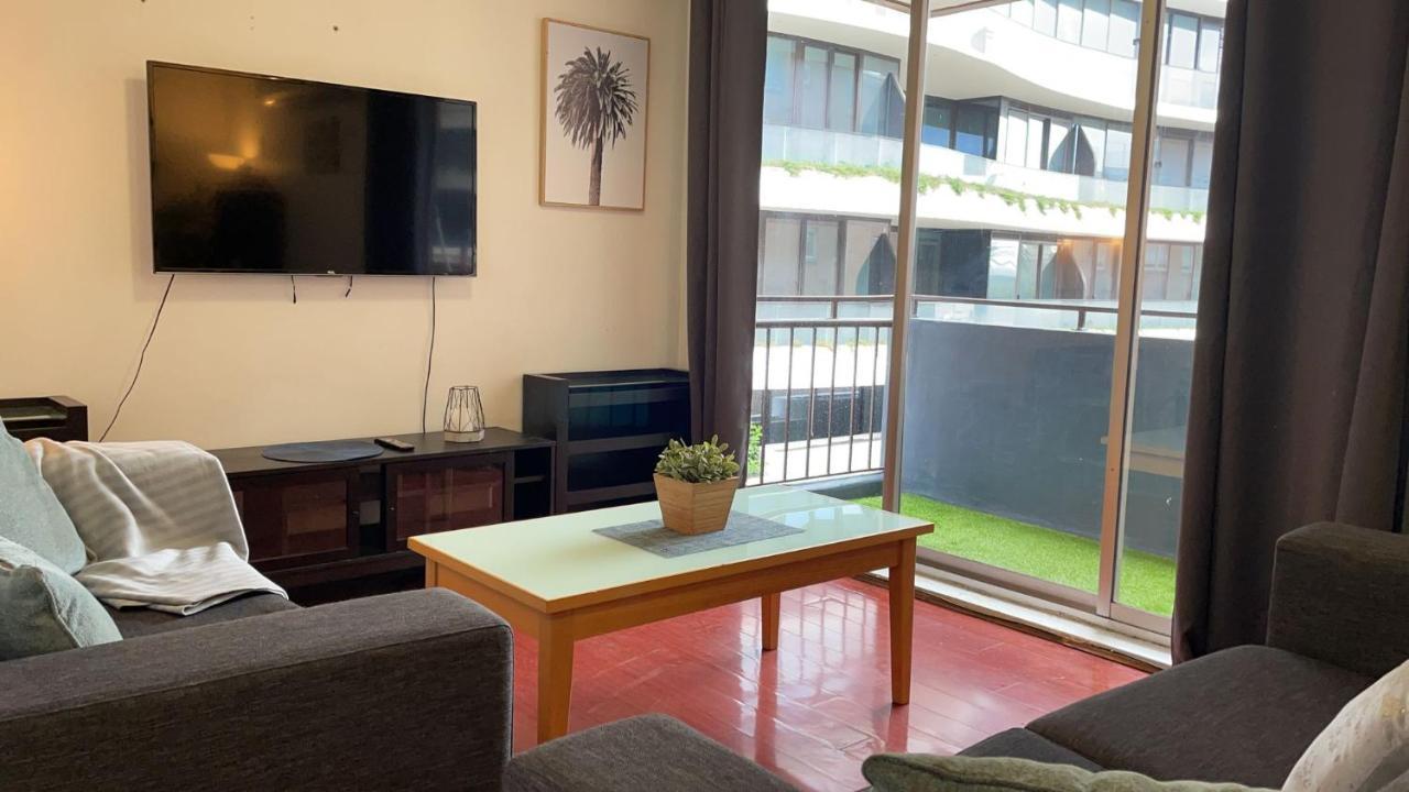 St Kilda Beachfront 2 Bedroom Apartment