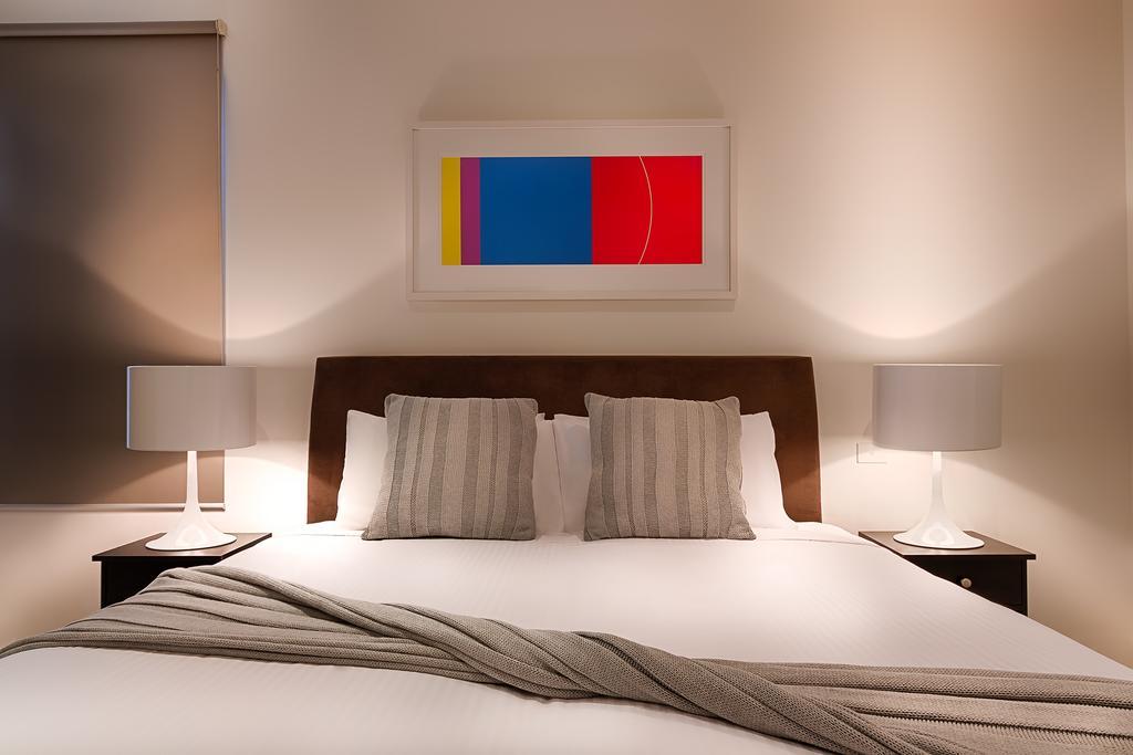 Aparthotel Caroline Serviced Brighton 4*