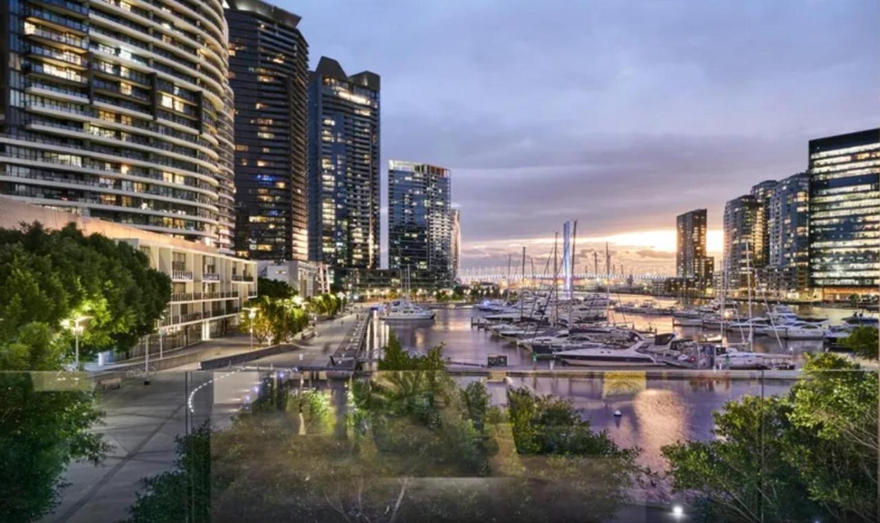 Apartment Lovely Waterfront With Swimming Pool And Gym In The Heart Of Docklands