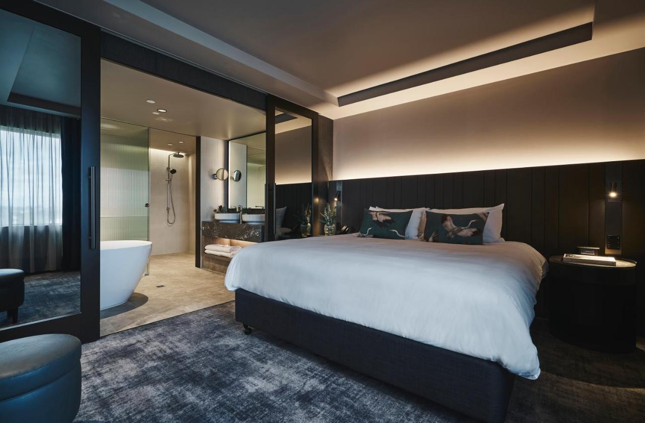 Pullman On The Park 5*