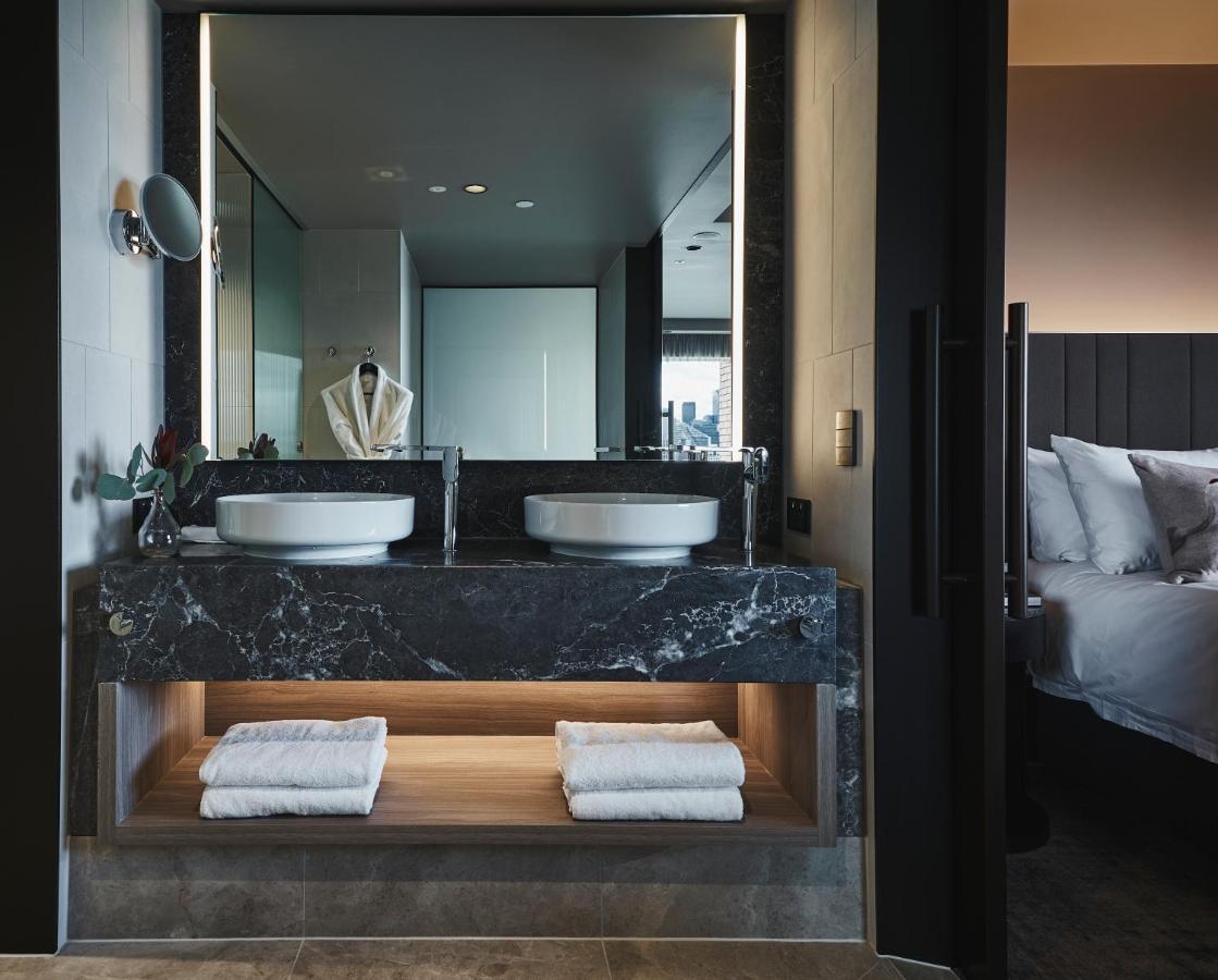 Pullman On The Park Hotel Melbourne