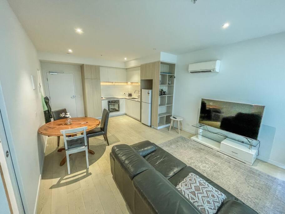 1 Bedroom @ Mason Square Apartment
