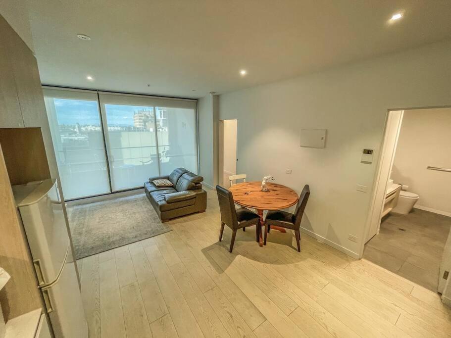 Apartment 1 Bedroom @ Mason Square