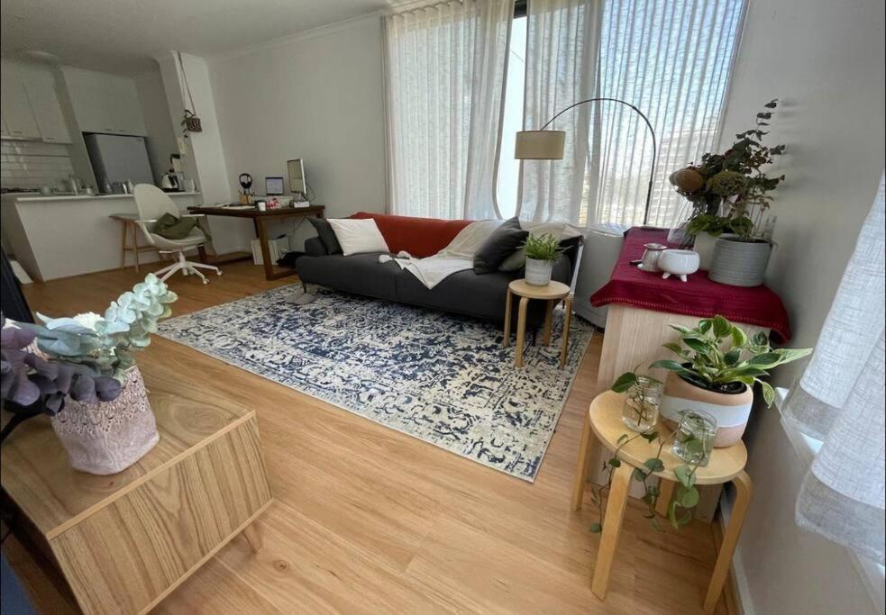 South 1br - 106