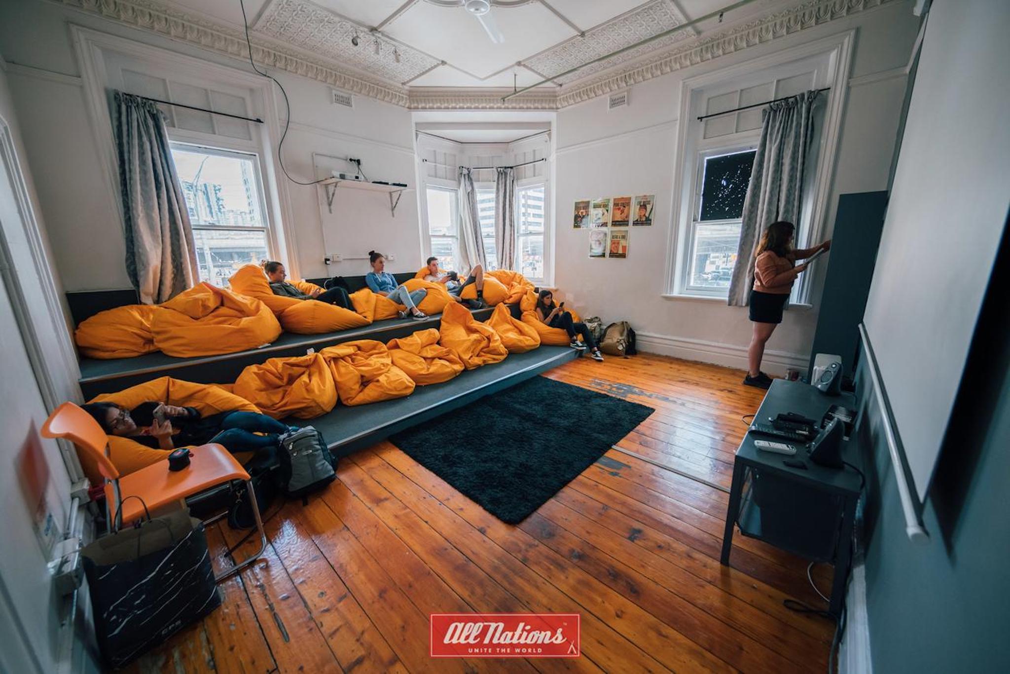 Hostel Nations Backpackers -