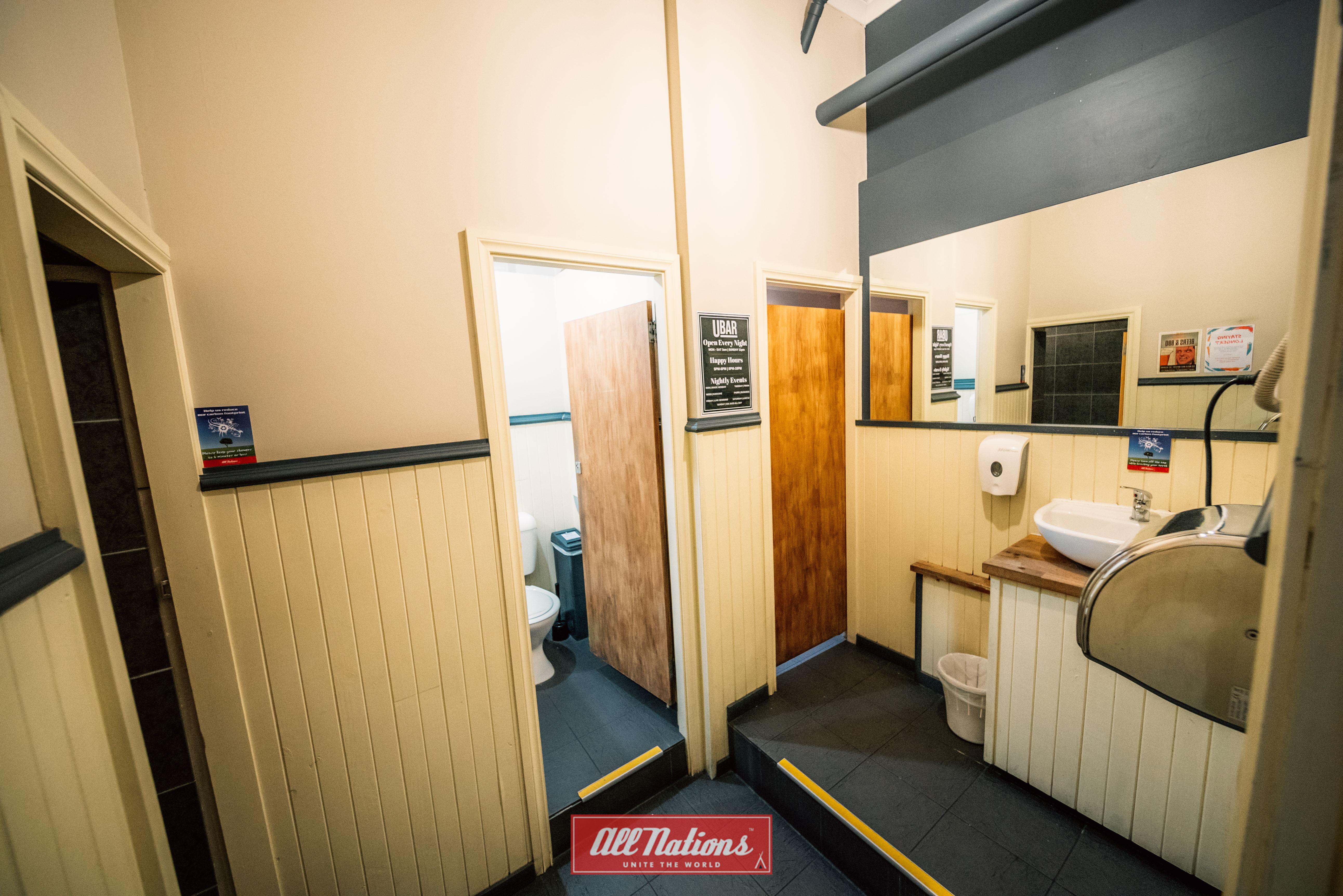Nations Backpackers - Hostel