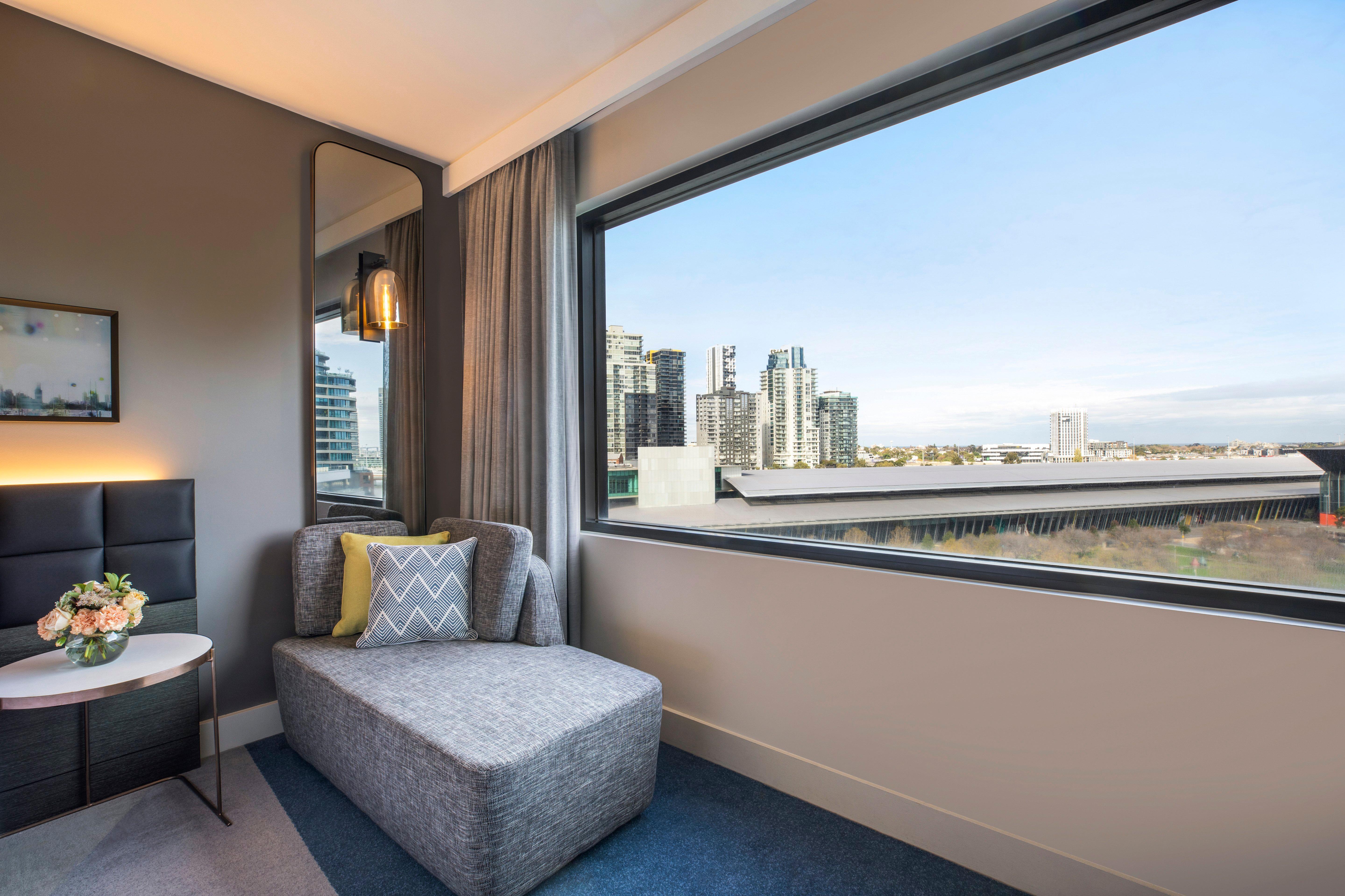 Crowne Plaza By Ihg Hotel 4*