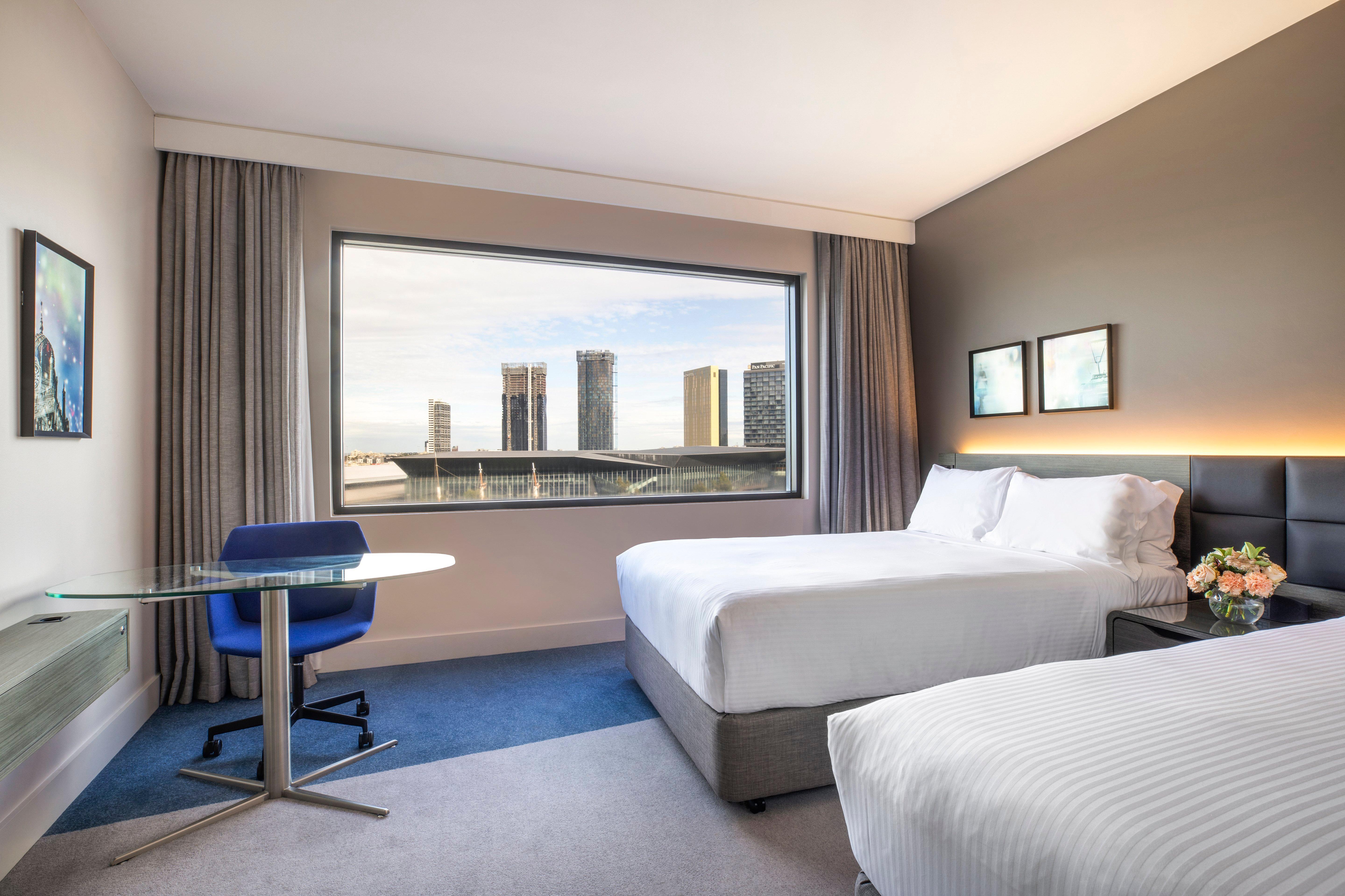 Crowne Plaza By Ihg 4*