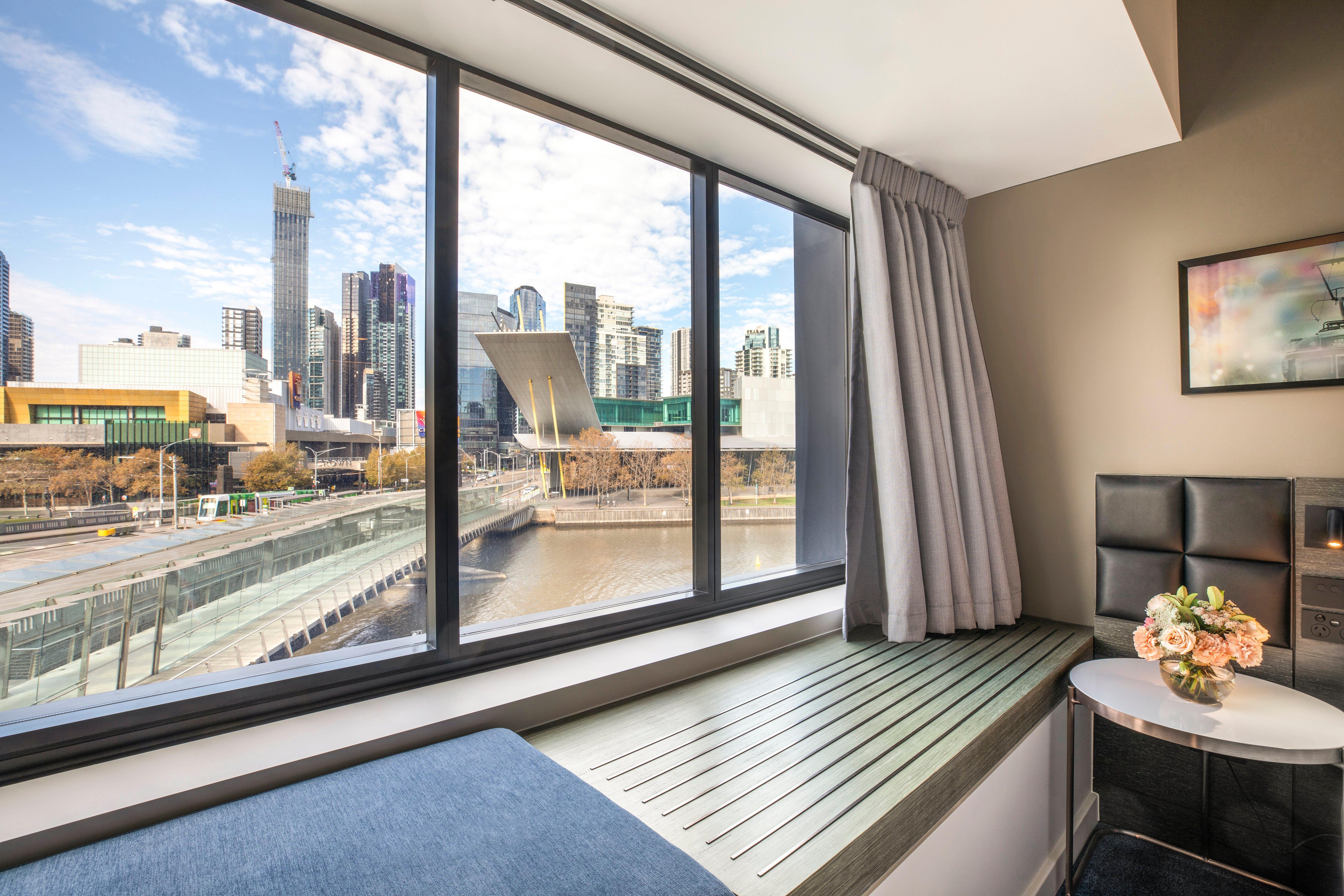 Crowne Plaza By Ihg