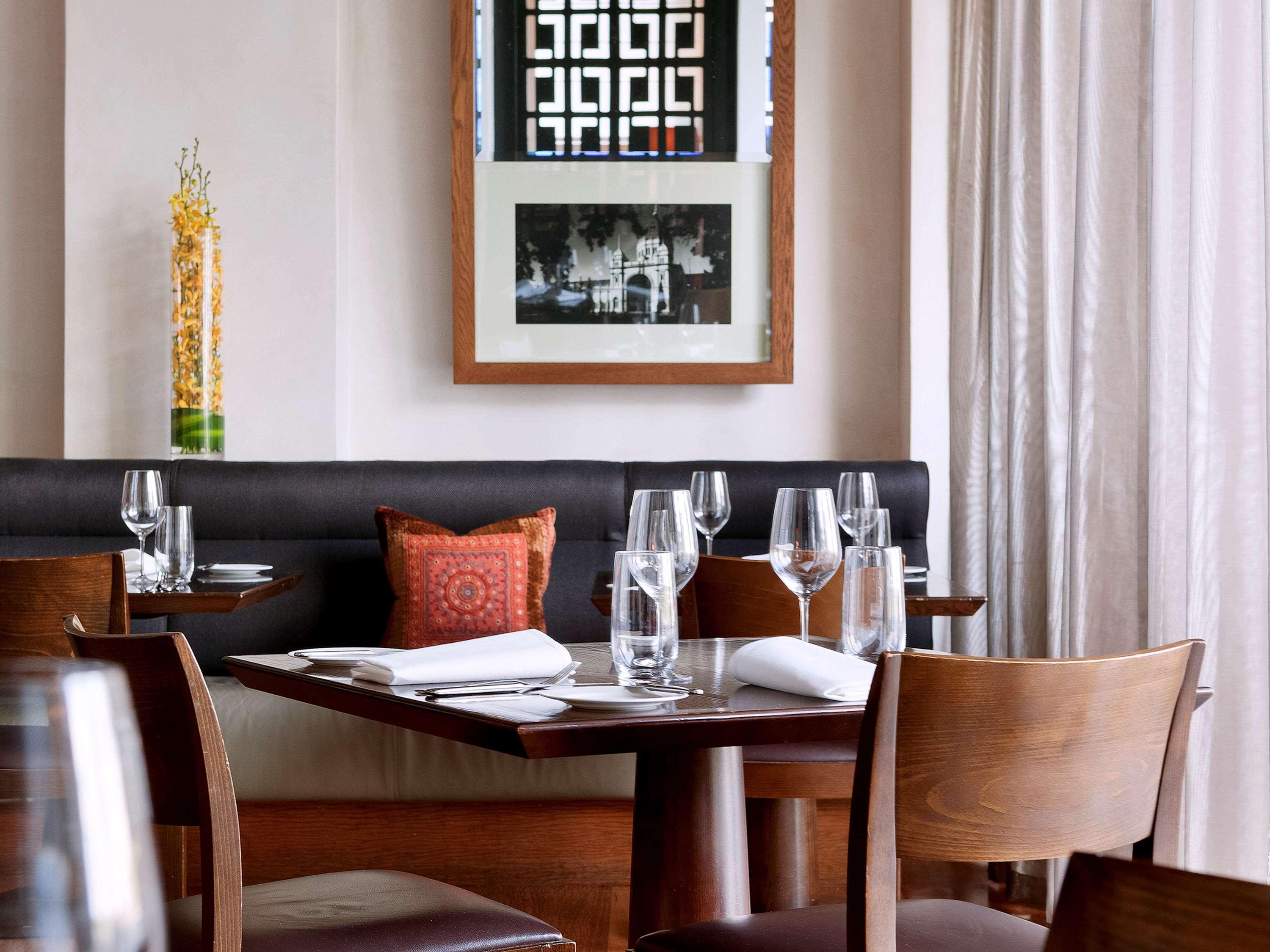 Lindrum - Mgallery Melbourne