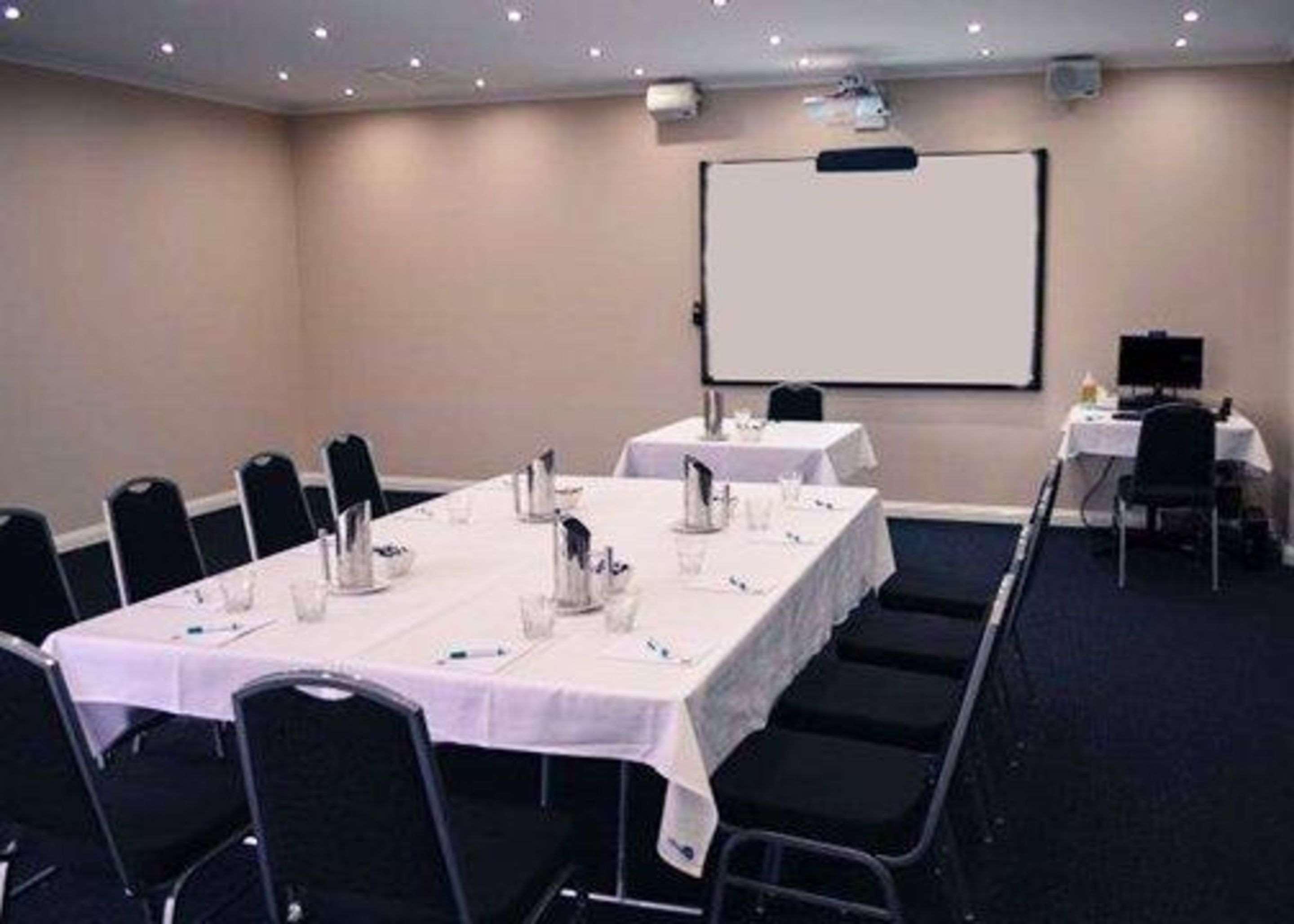 Quality Airport Hotel Melbourne