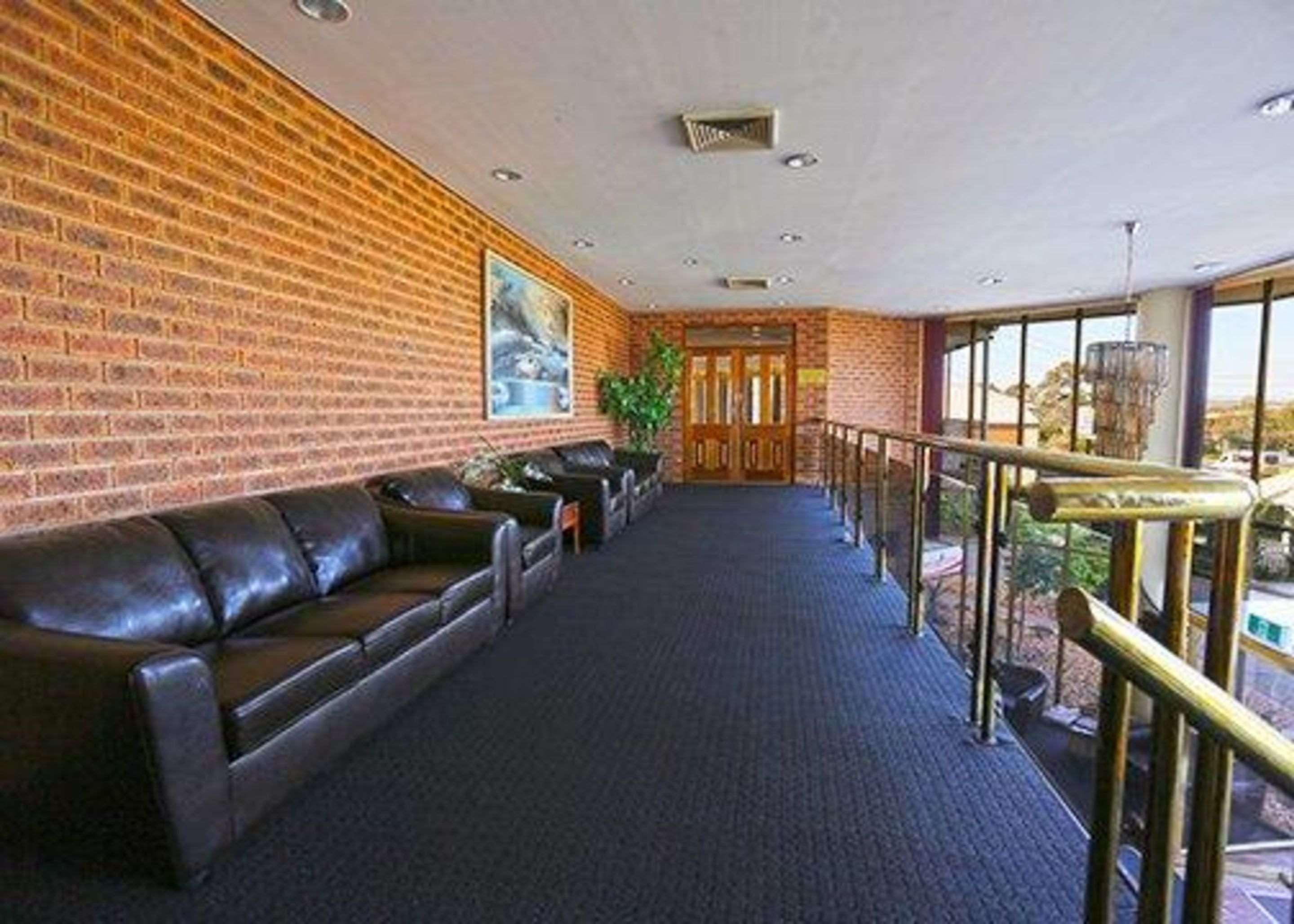 Quality Airport 3* Melbourne