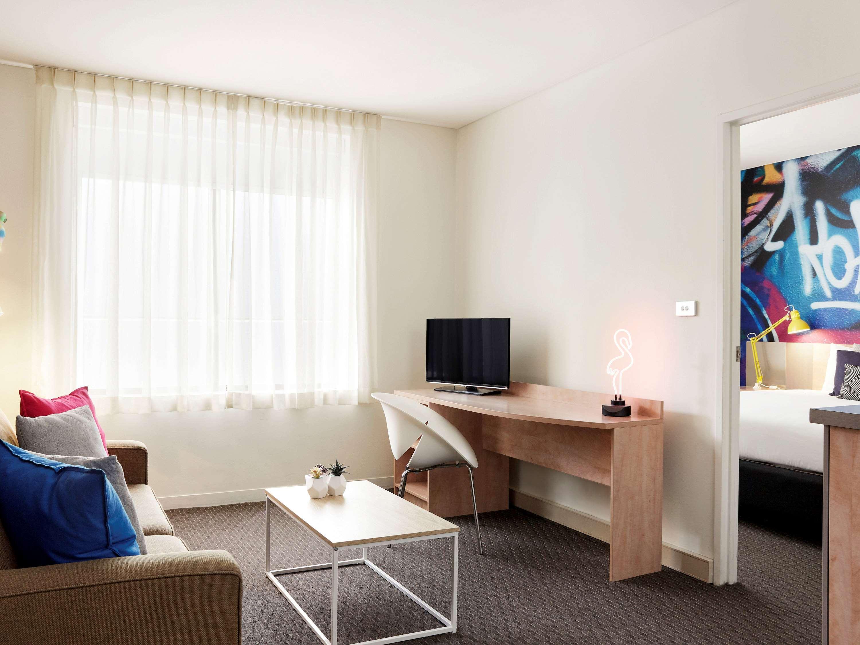 Ibis And 3* Melbourne