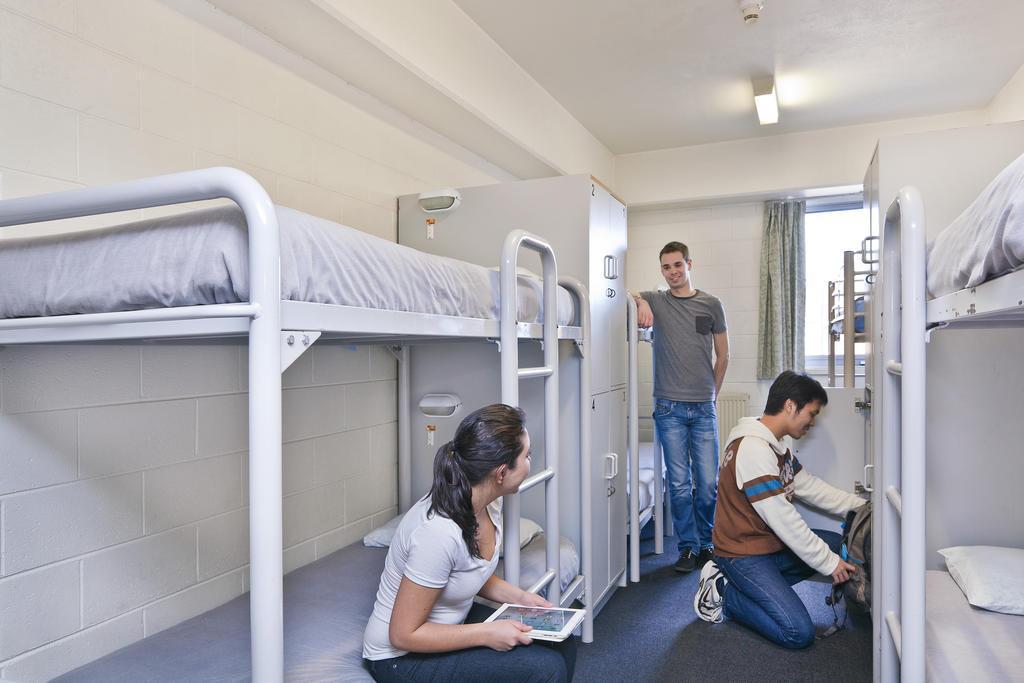 Metro Yha Hostel *