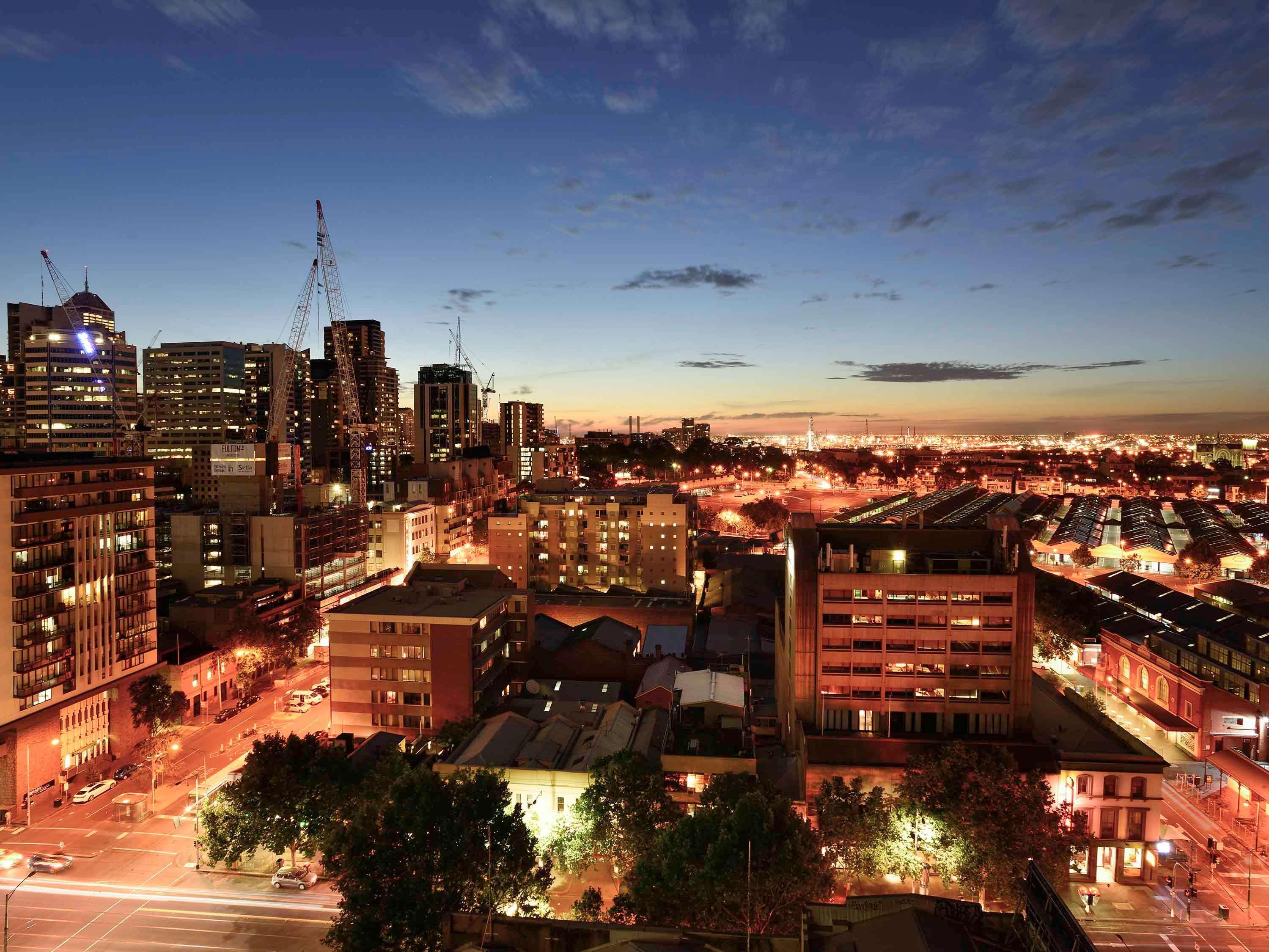 Mercure Therry Street Hotel